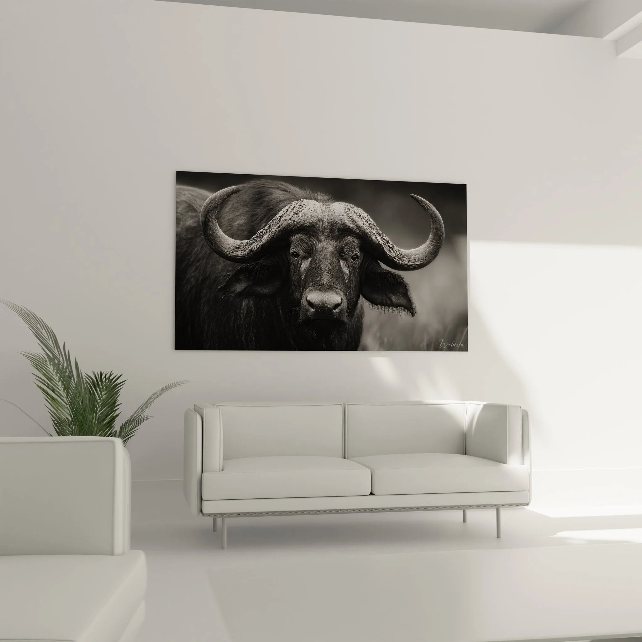 Detailaufnahme Büffel Wandbild zeigt strukturierte Haut und ausdrucksstarke Augen in Schwarz-Weiß