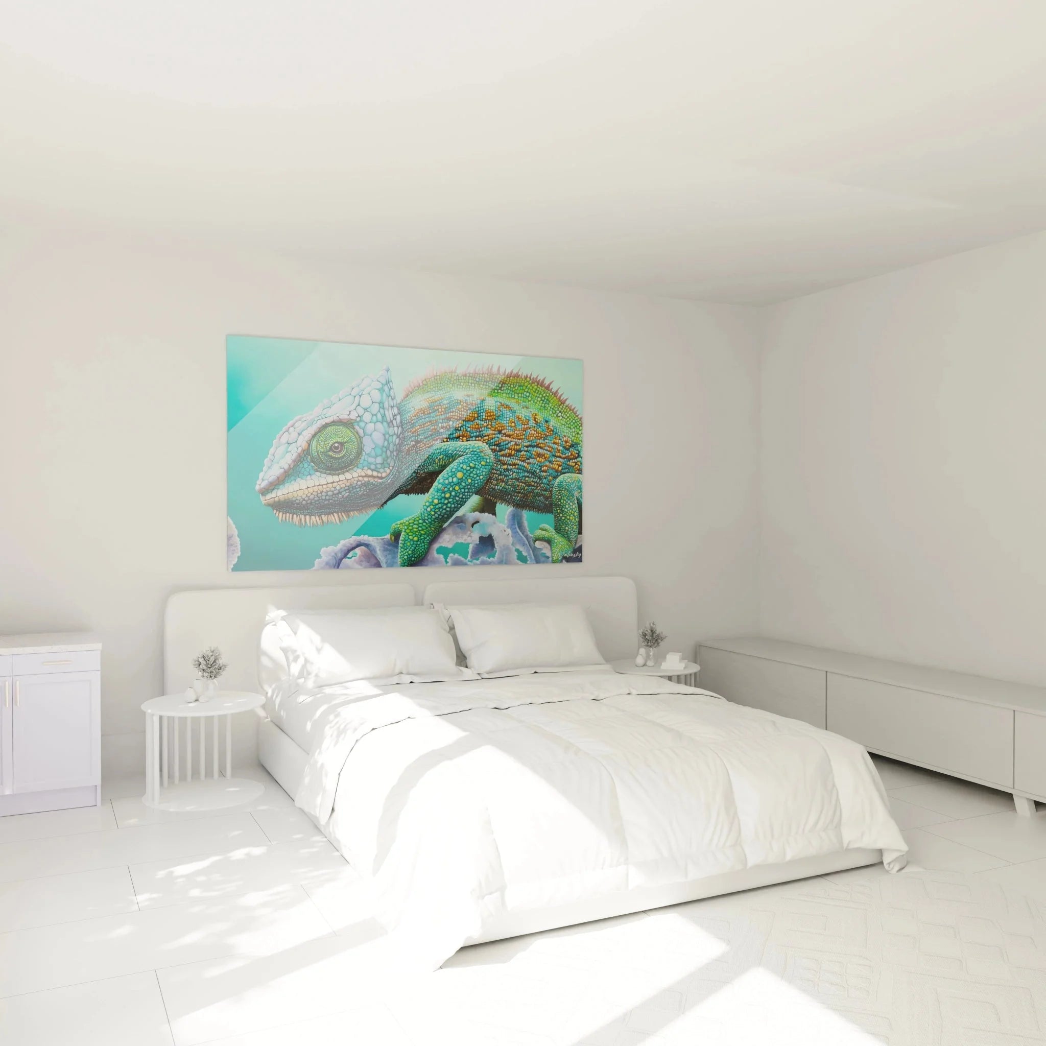 Chamäleon Wandbild XXL in modernem Schlafzimmer mit natürlicher Beleuchtung