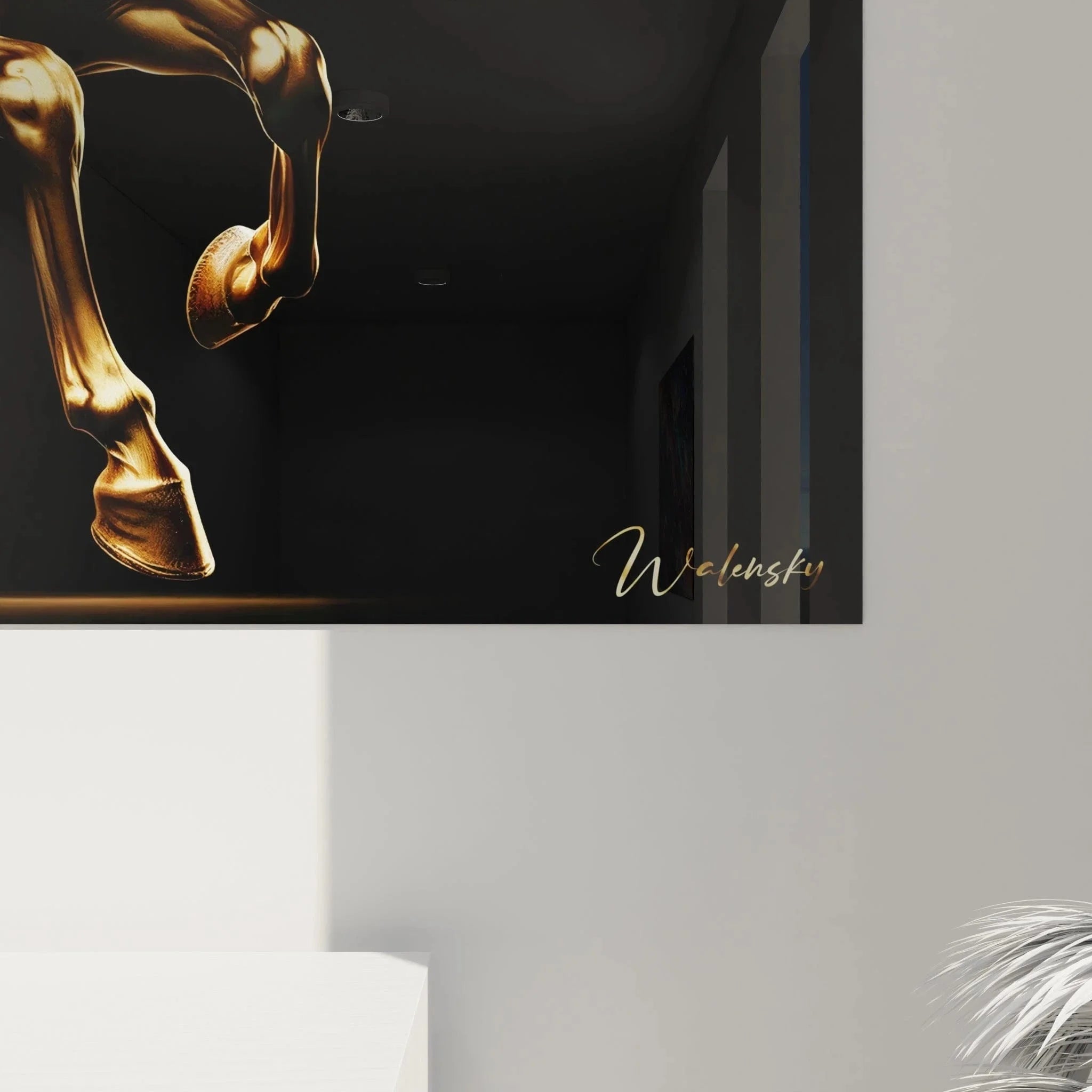 Gesamtansicht Premium Wandbild Pferd in Gold-Bronze, steigender Hengst als Kunstwerk