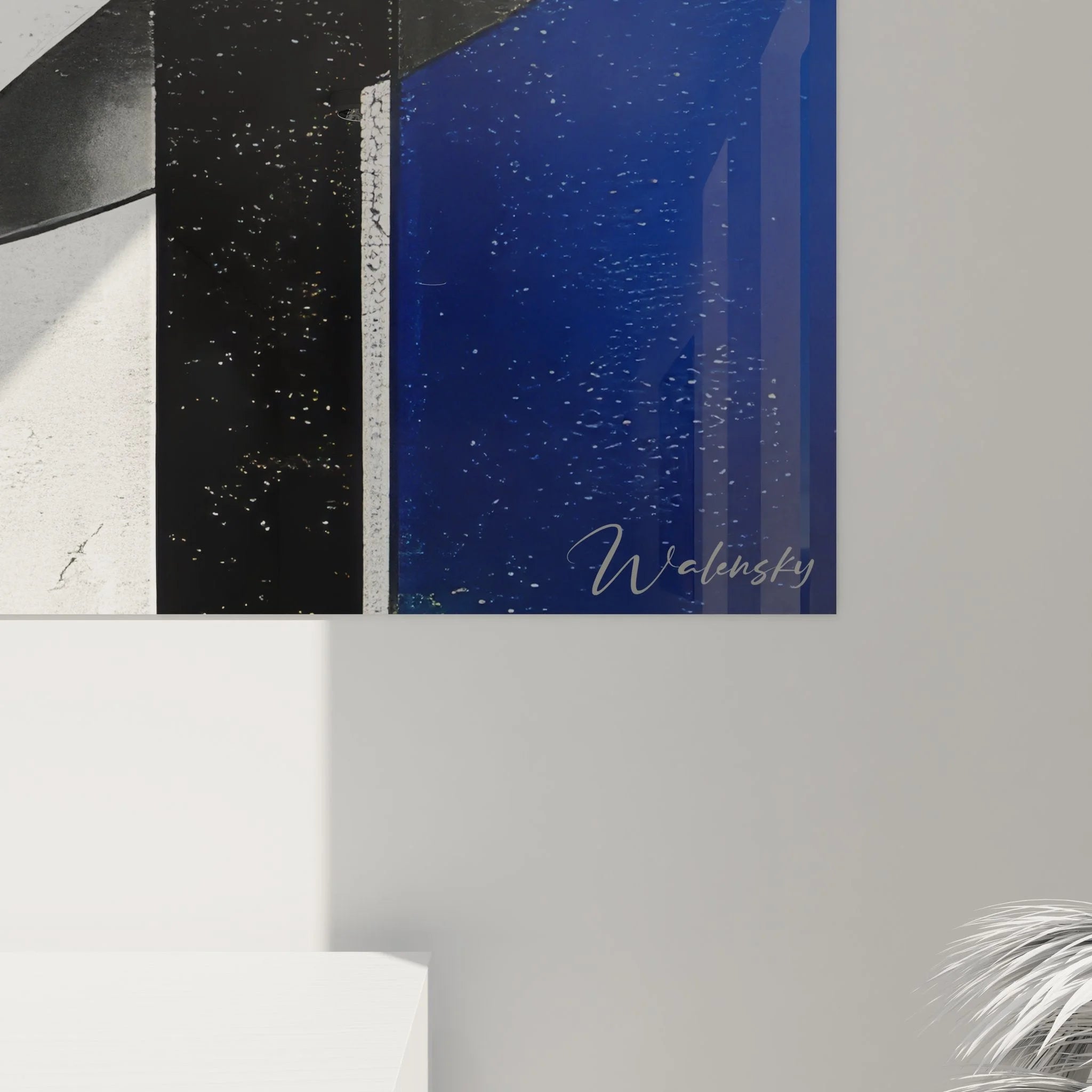 Gesamtansicht Design Wandbild abstrakte Frau geometrisch in Rot-Blau-Schwarz-Weiß