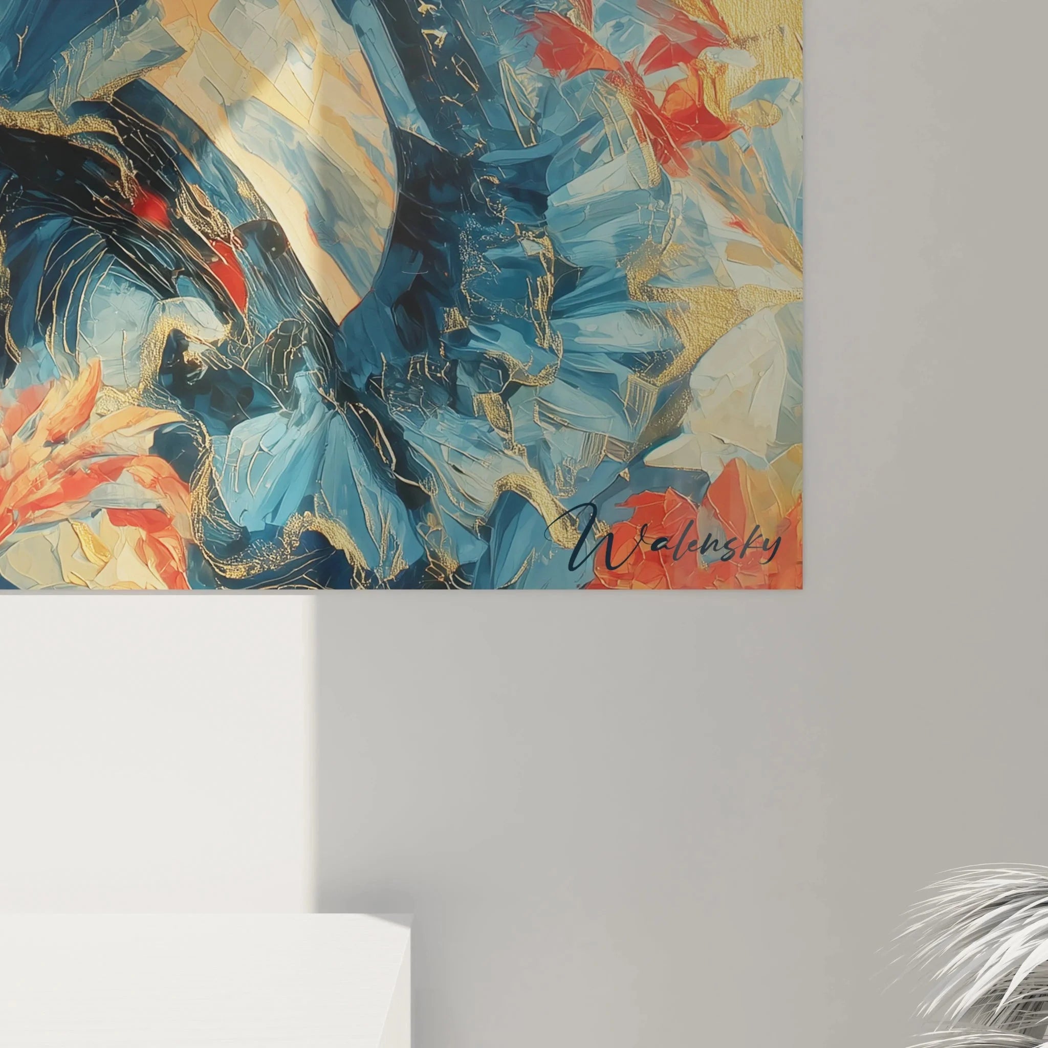 Gesamtansicht des gotischen Wandbildes Frau mit blauen Flammen auf weißem Hintergrund