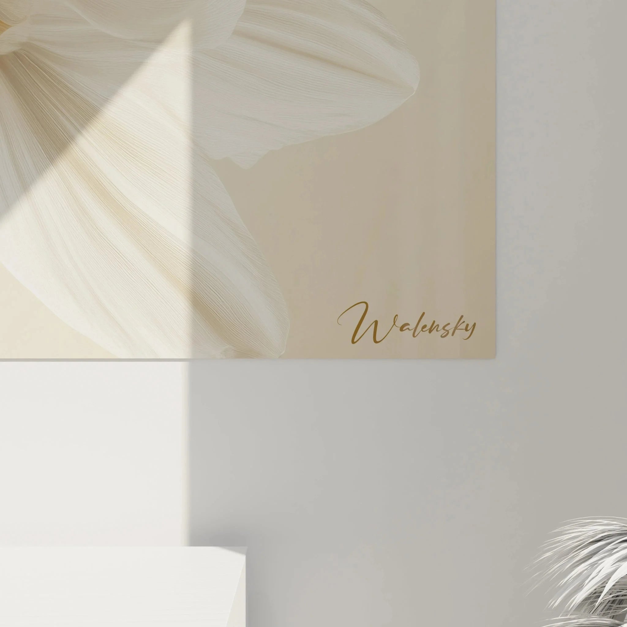 Gesamtansicht Premium Wandbild Hibiskus - florale Kunstwerk in Gold-Creme Farbgebung komplett