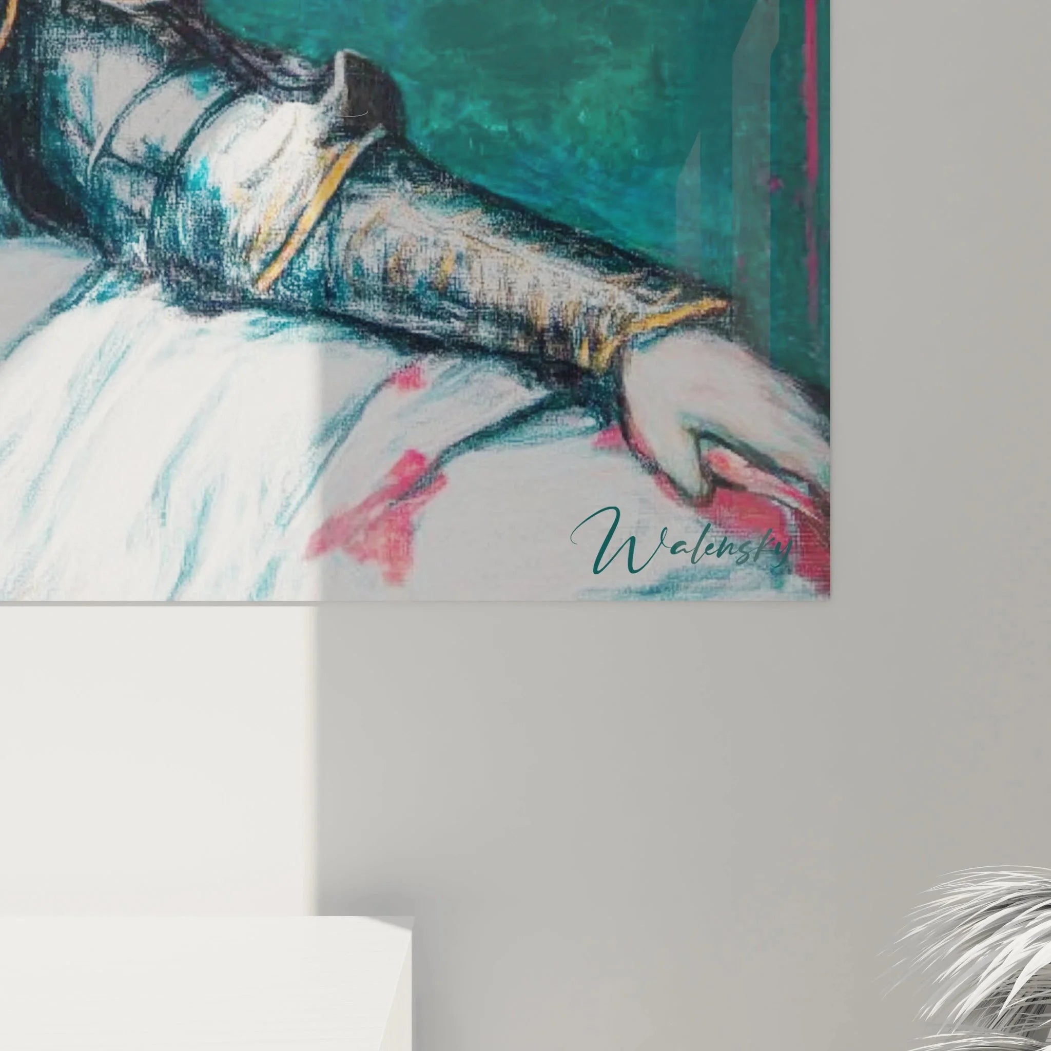 Gesamtansicht Ritter Wandbild Präraffaelismus, heiliger Kreuzritter mit Schwert vor türkisem Hintergrund