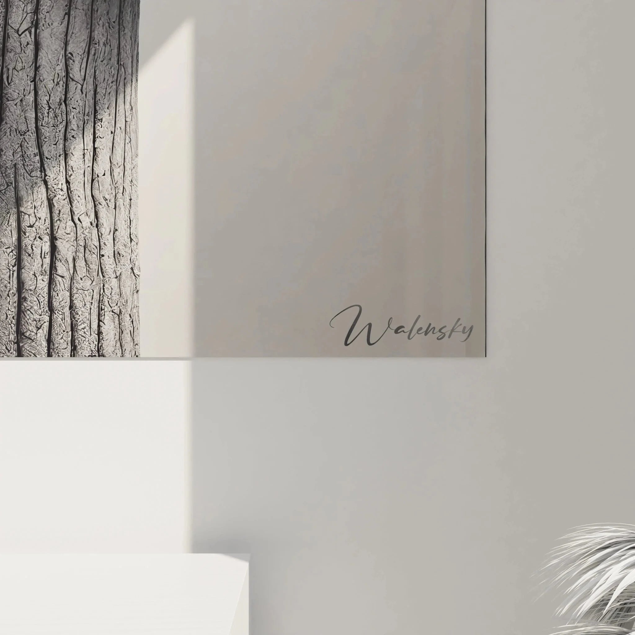 Gesamtansicht Wandbild Koala - komplette Darstellung der zärtlichen Baumumarmung in elegantem Rahmen