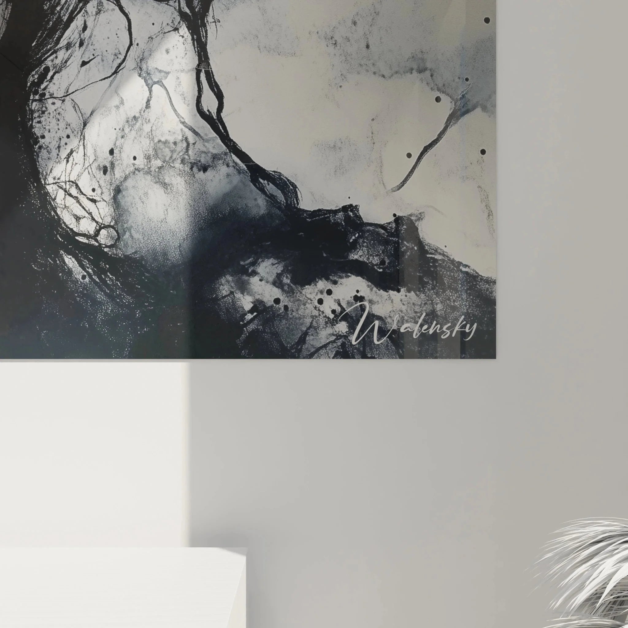 Gesamtansicht Wandbild mystisches Frauengesicht, schwarz-weiß Kunst mit Naturmotiven