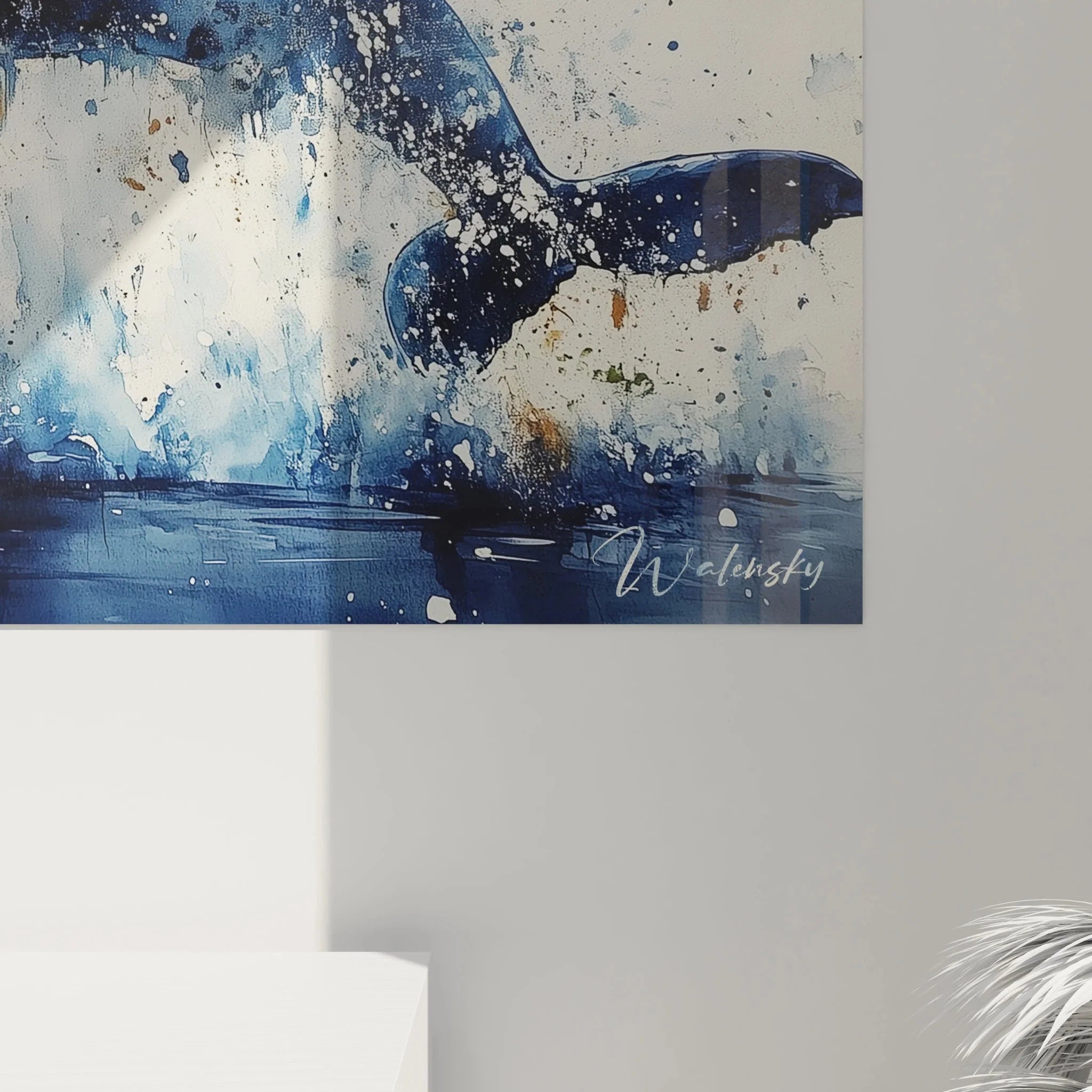 Gesamtansicht Wandbild Wal Sprung Aquarell als Ozean Wandkunst in Wohnraumambiente