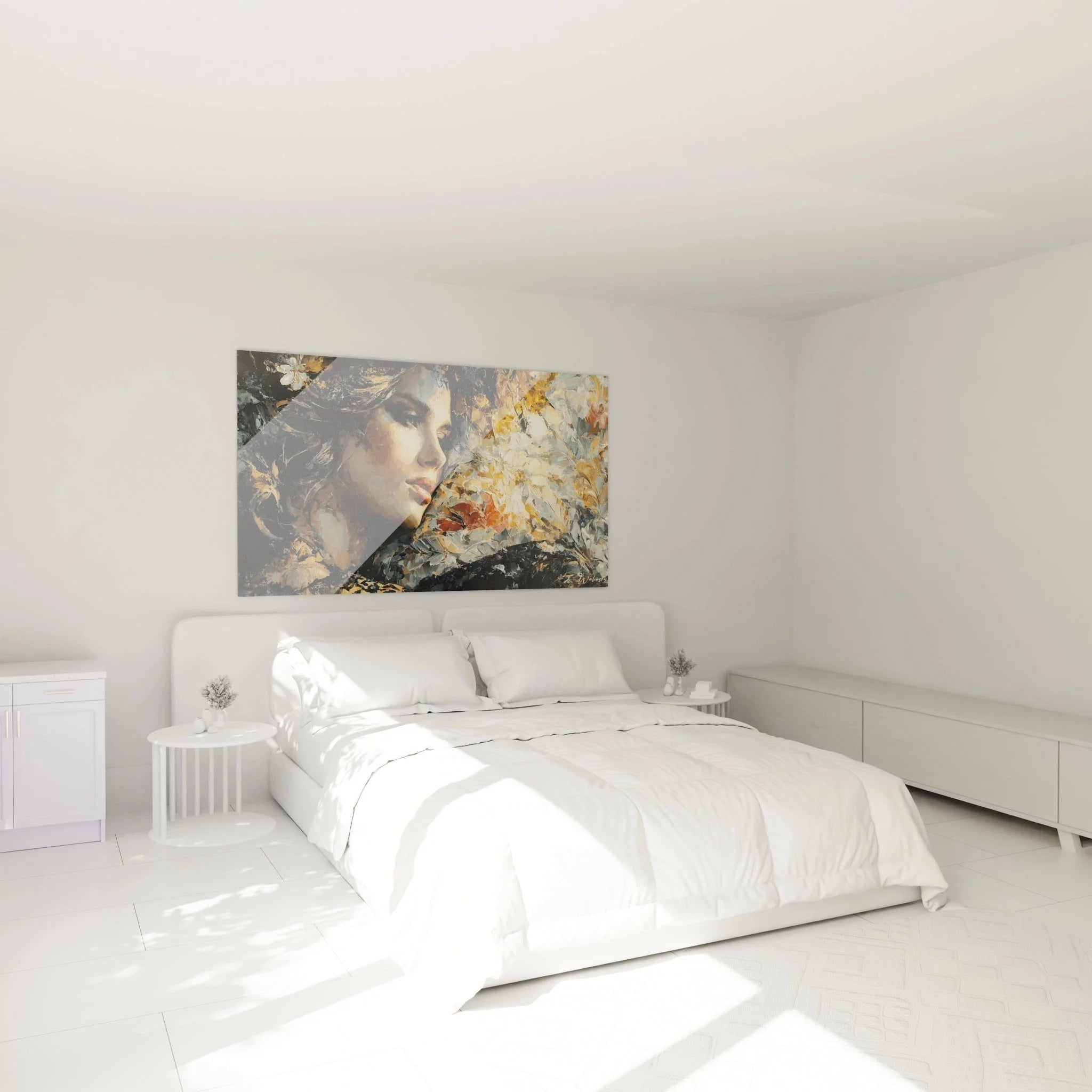 Gotisches Wandbild Frauenportrait im Schlafzimmer - mystische Wanddekoration mit Blütenmotiven