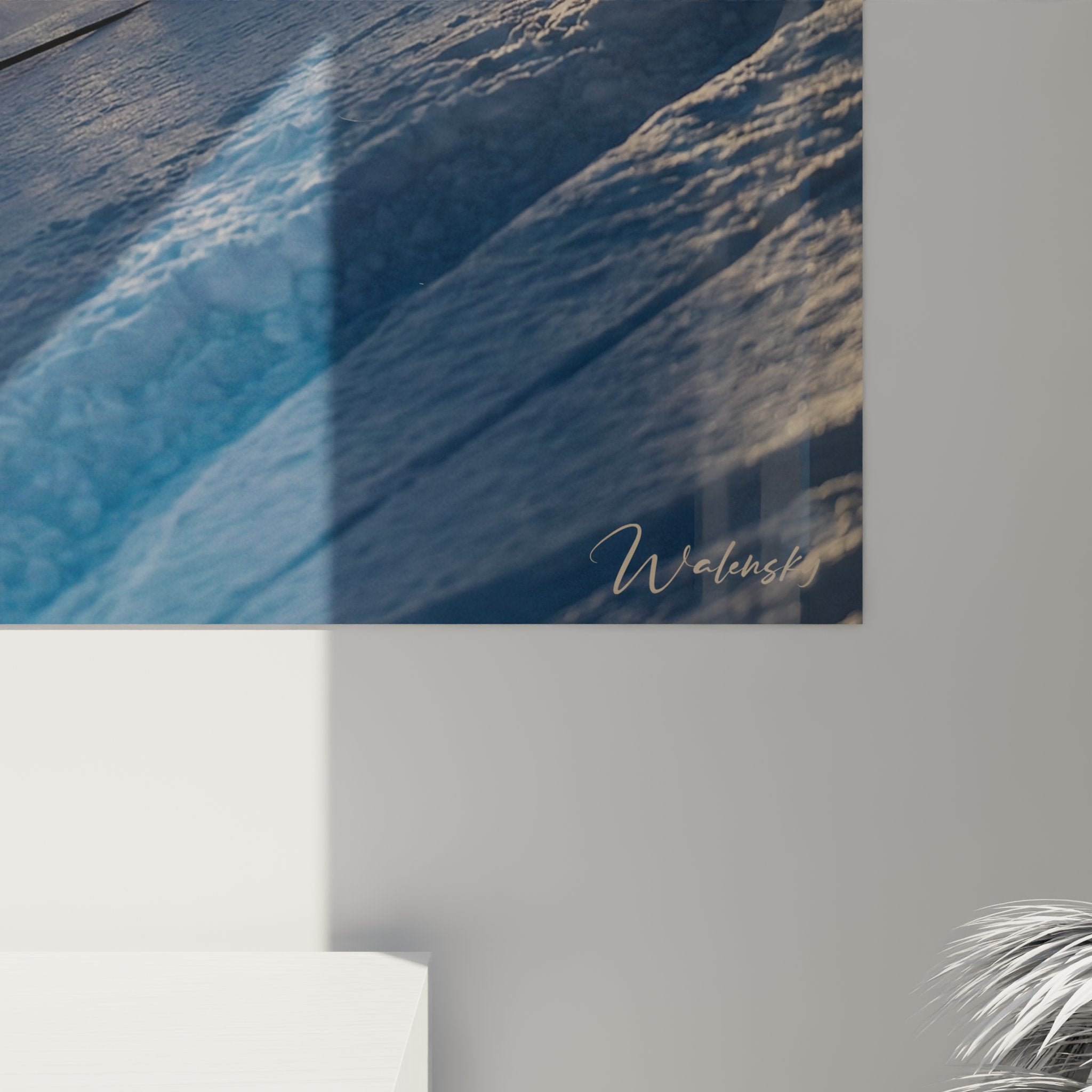 Gesamtansicht des Ski Wandbildes mit Skifahrer im Tiefschnee vor majestätischer Bergkulisse