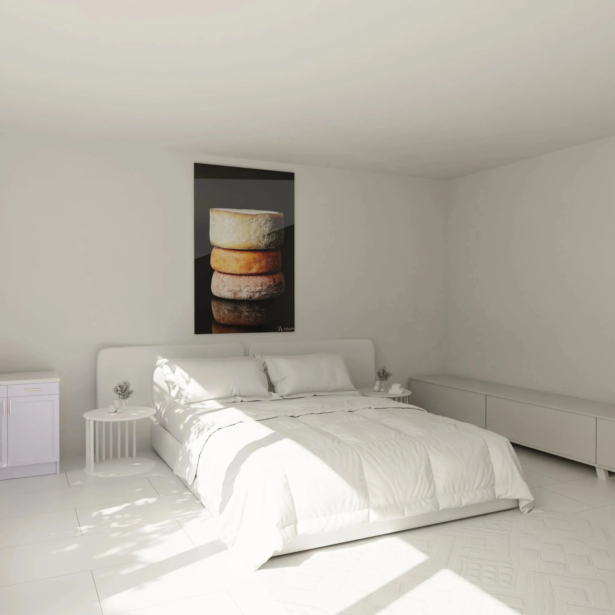 Käse Wandbild im Schlafzimmer - Gestapelte Käselaibe als stilvolle Wanddekoration im Wohnbereich