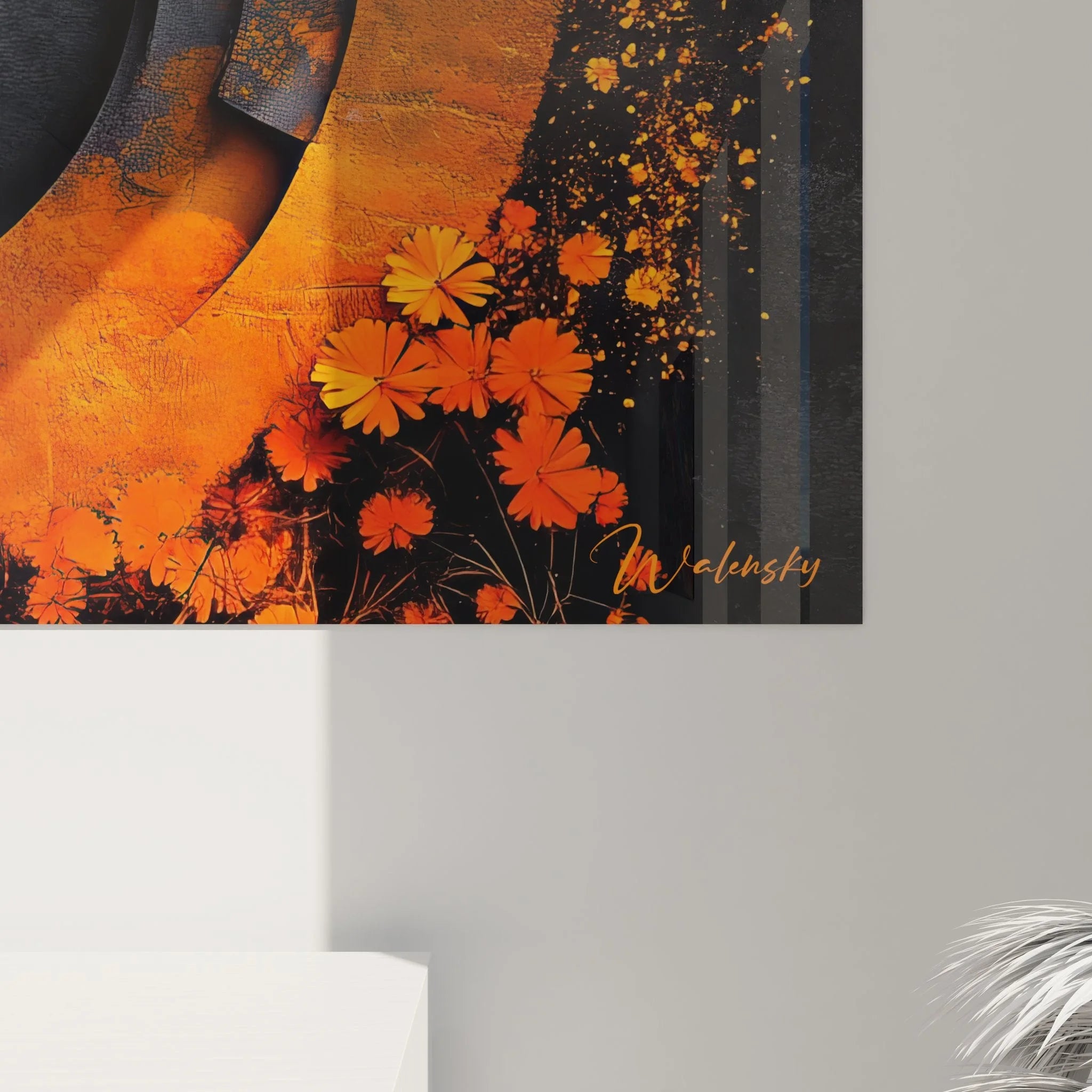 Gesamtansicht des kosmischen Spiralen Wandbildes mit orange und schwarzen Farbakzenten