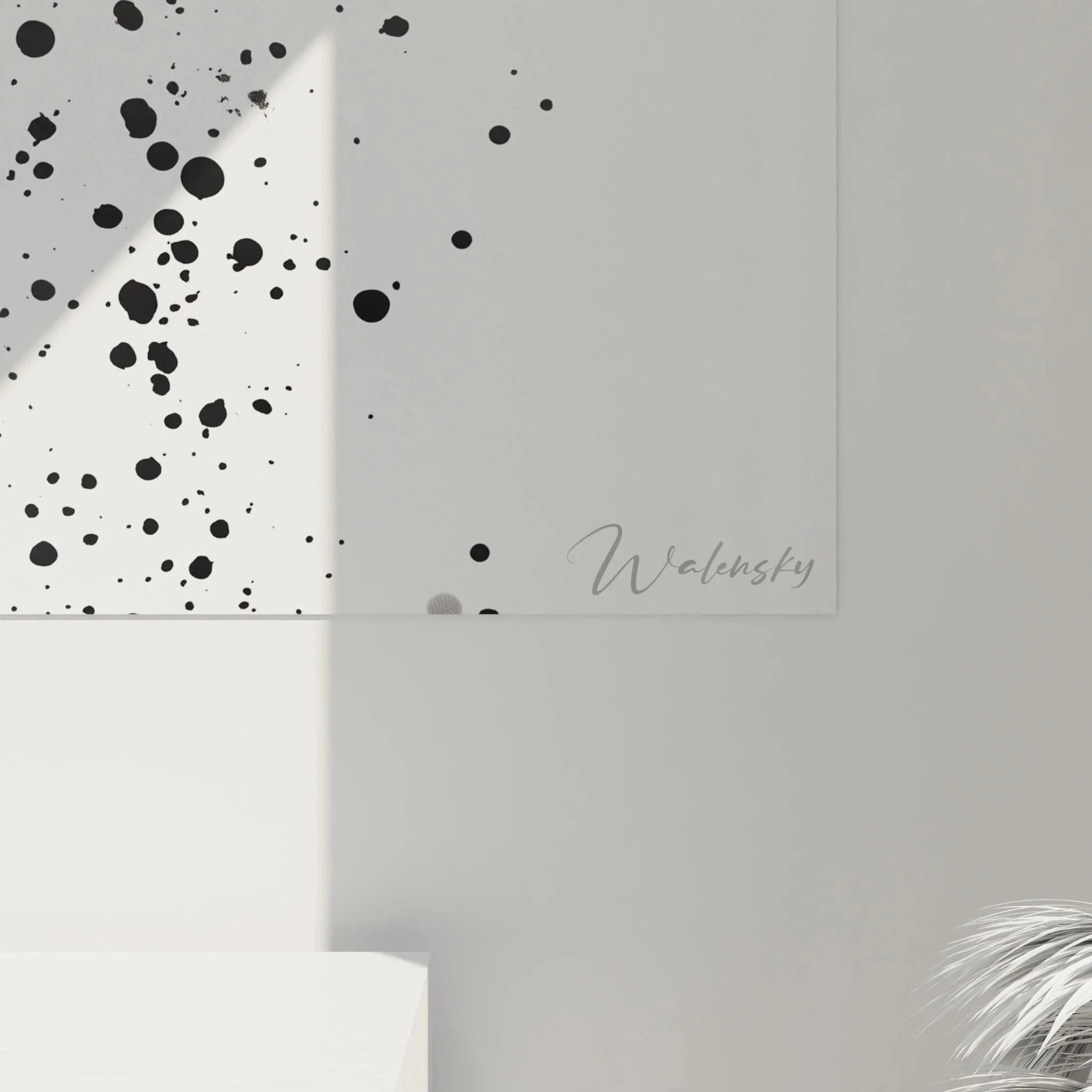 Gesamtansicht Wandbild abstrakte Punktkomposition Dalmatiner-Stil Schwarz-Weiß moderne Wanddekoration Übersicht