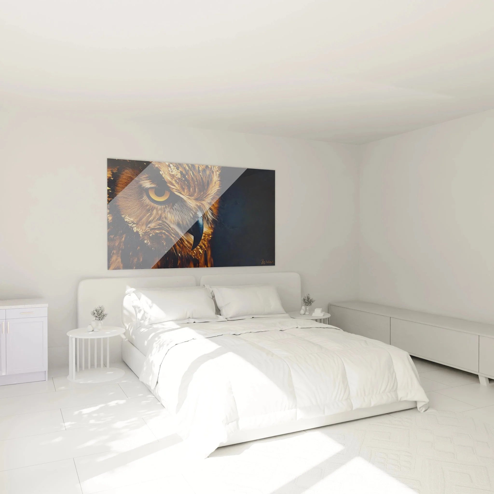 Uhu Wandbild XXL in Schlafzimmer Ambiente - goldene Eulen Wanddeko für moderne Einrichtung