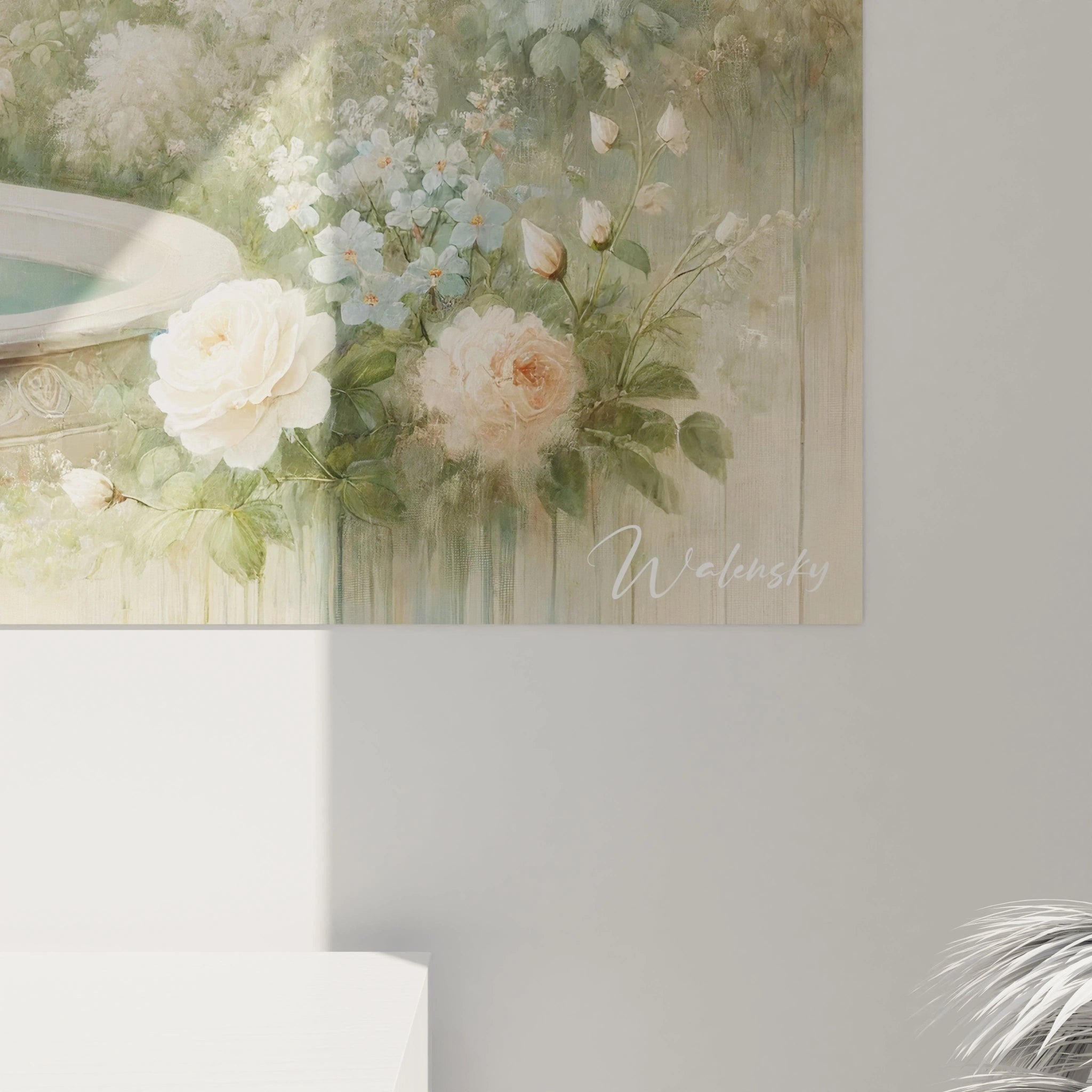 Gesamtansicht des Gartenbrunnens Wandbildes mit üppiger Blütenpracht und klassischem Wasserspiel im Rosengarten