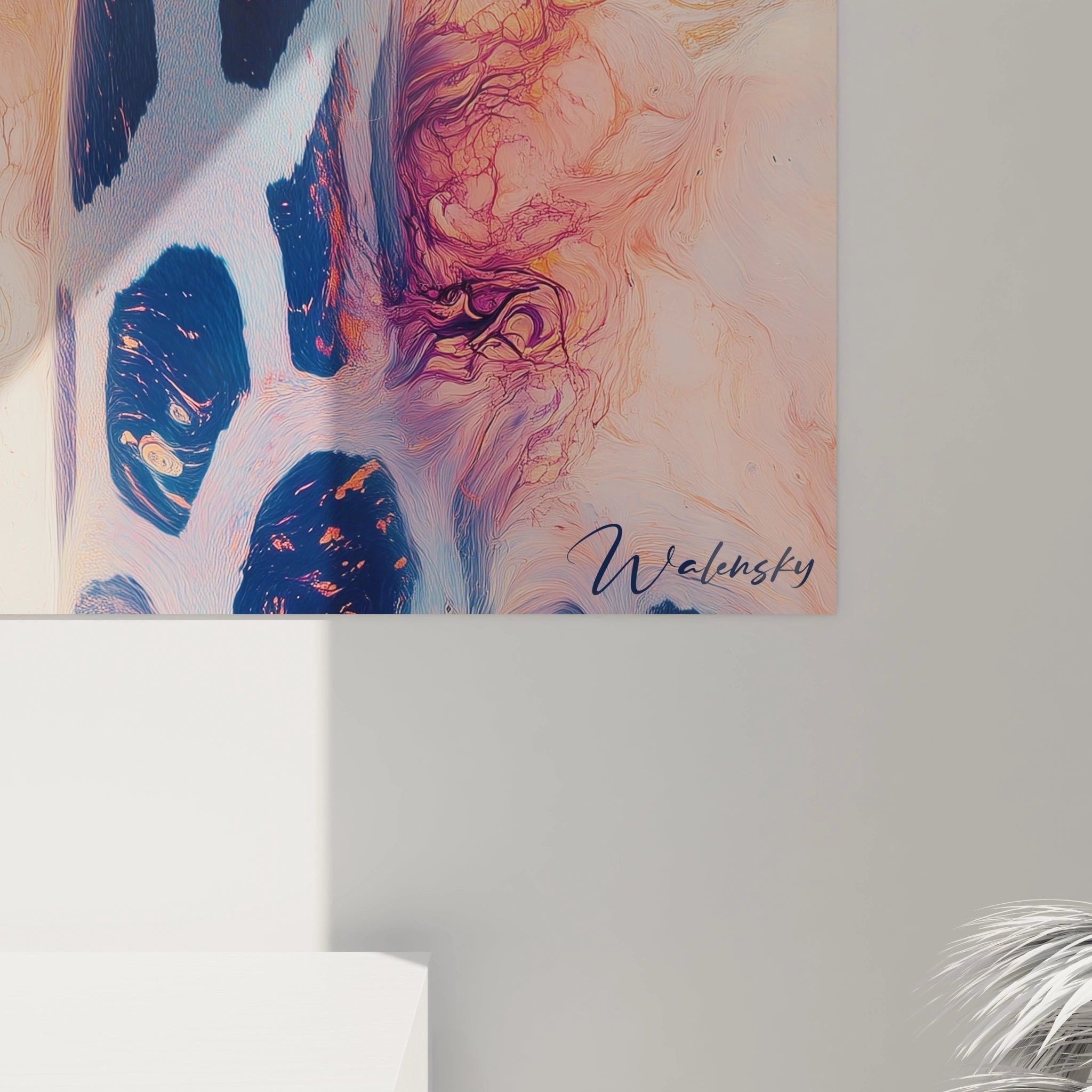 Gesamtansicht Giraffen Wandbild Fluid Art mit harmonischer Farbpalette aus Pfirsich Rosa und Lavendeltönen