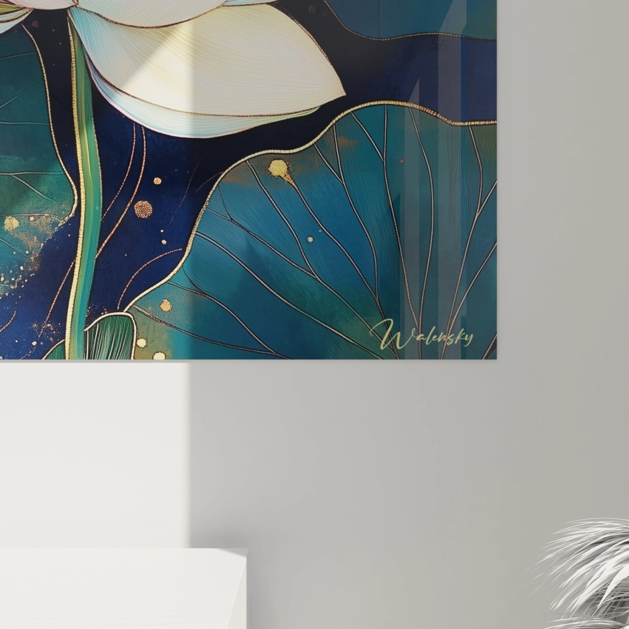 Gesamtansicht des Lotusblüten-Wandbildes mit eleganter Rahmengestaltung und Goldakzenten