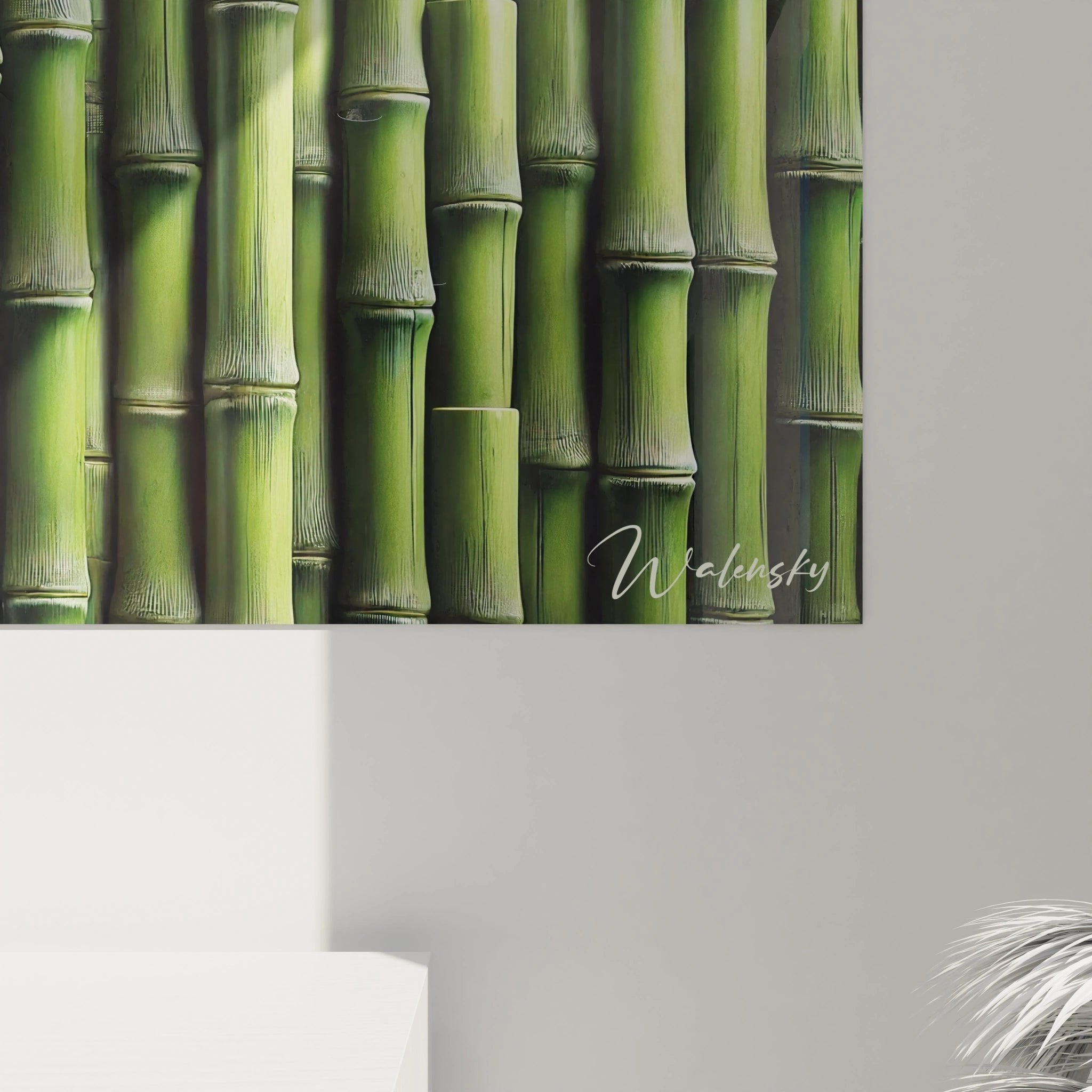 Gesamtansicht des Bambus Wandbildes mit vertikalen Stämmen in grüner Farbpalette