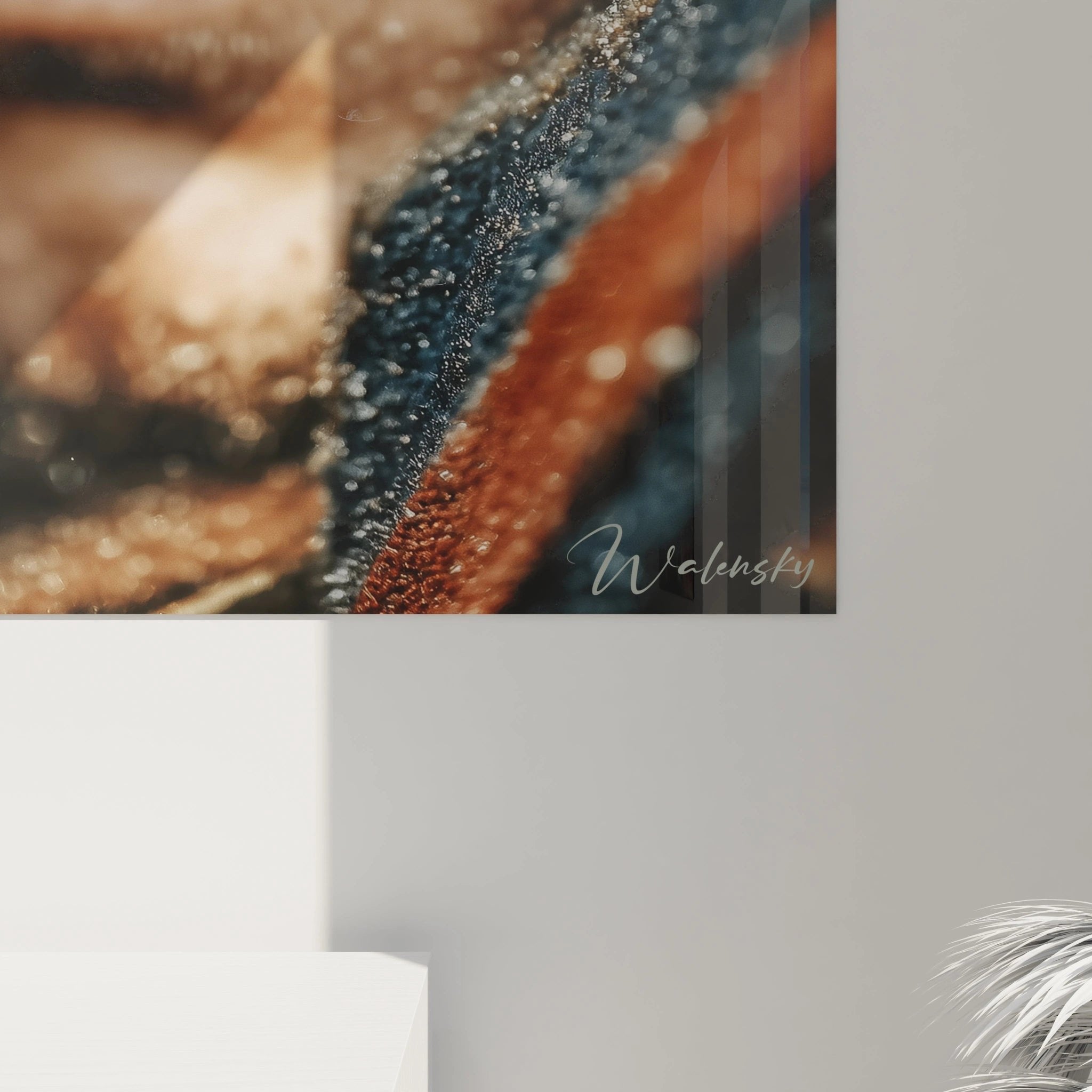 Gesamtansicht des gerahmten Wandbildes Soldat Schützengraben aus der Edition Erster Weltkrieg an weißer Wand