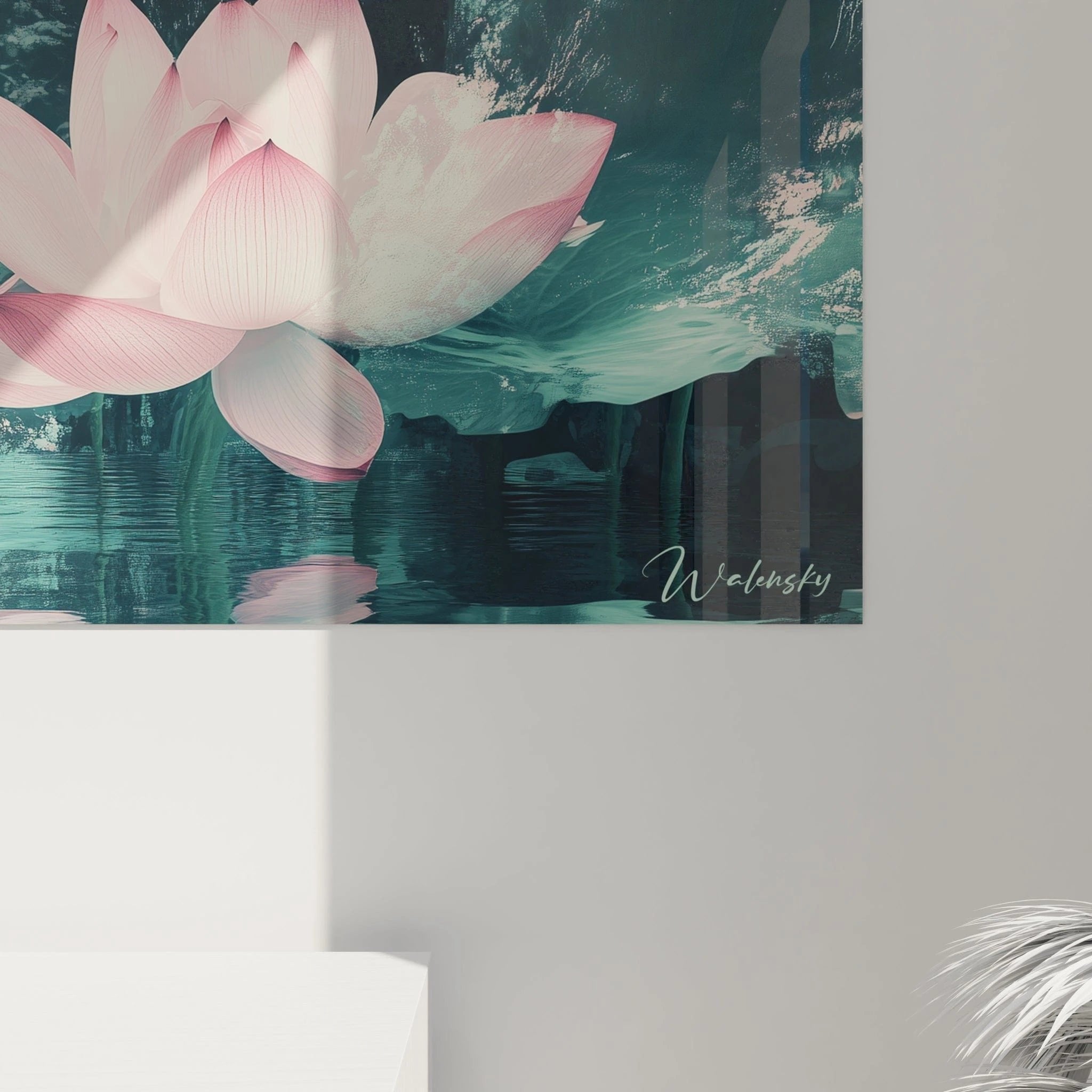 Panoramablick des Lotusblüten Wandbildes zeigt harmonische Komposition mit türkisen Wassertönen und rosa Blüten