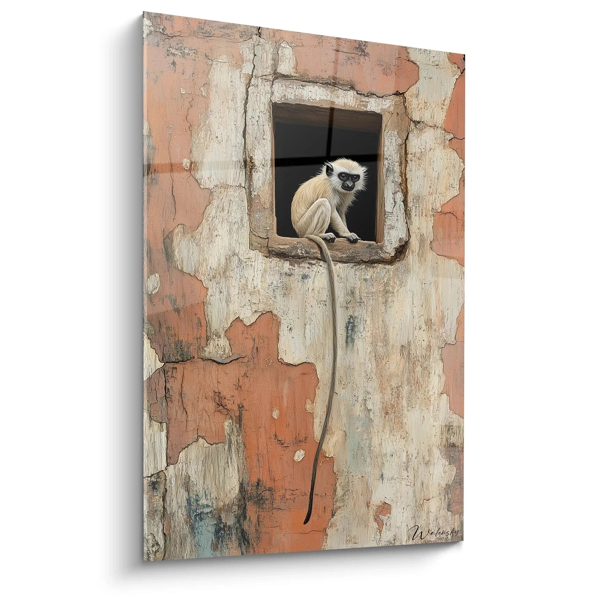 Wandbild Affe sitzt nachdenklich in verfallenem Fenster mit Terrakotta-Fassade