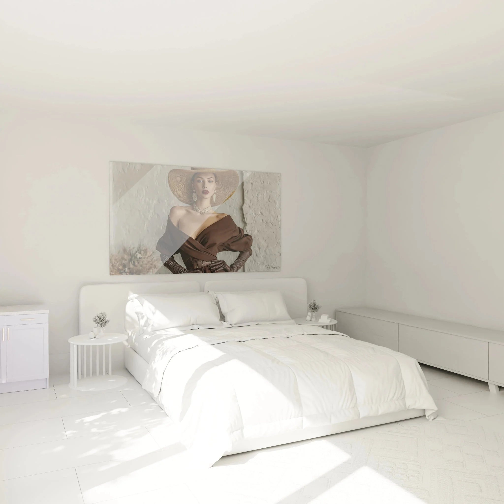 Elegantes Porträt einer Dame mit Hut als stilvolle Wanddekoration im Schlafzimmer