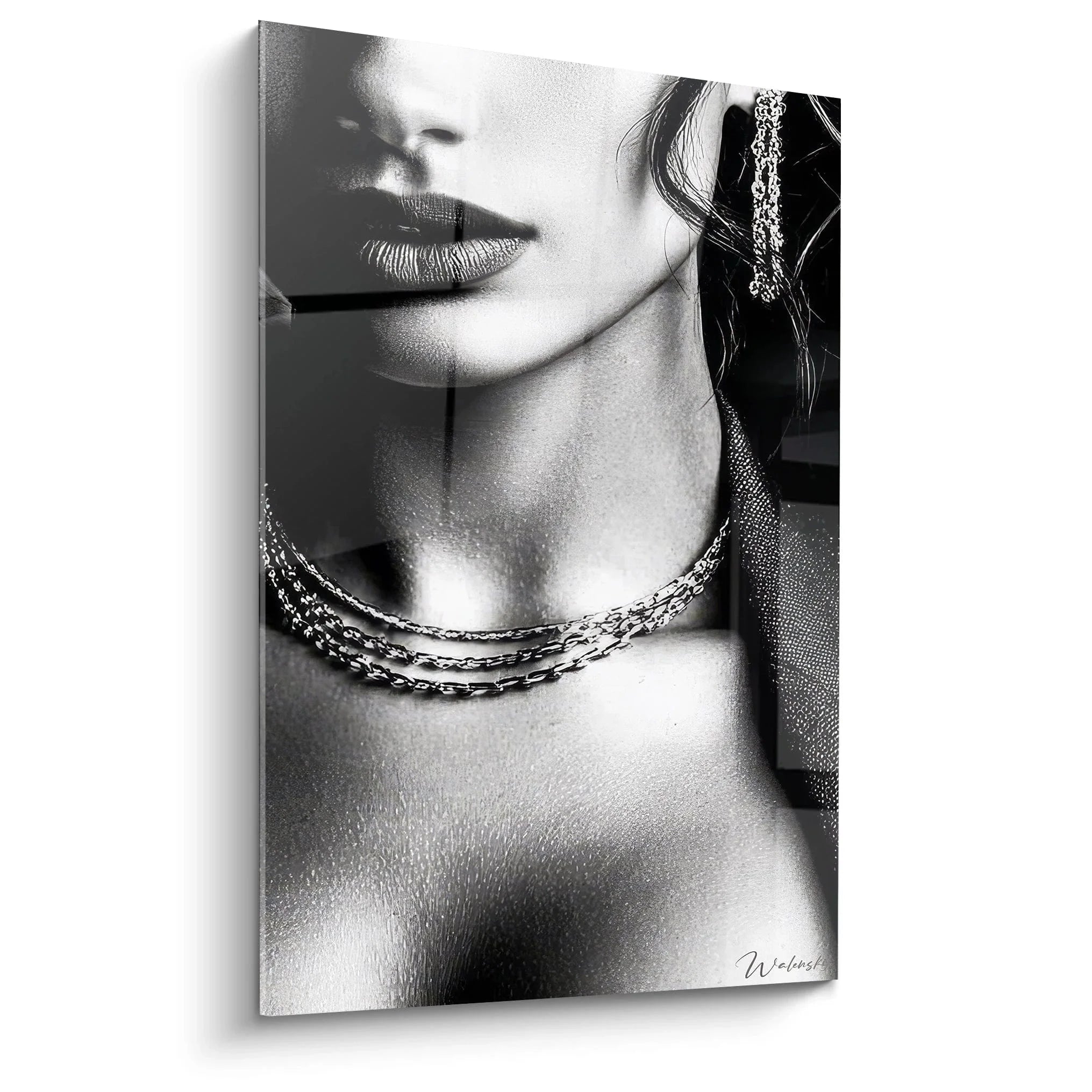 Elegantes Wandbild Frauenportrait mit Schmuckketten schwarz-weiß Mode-Accessoires Kunst