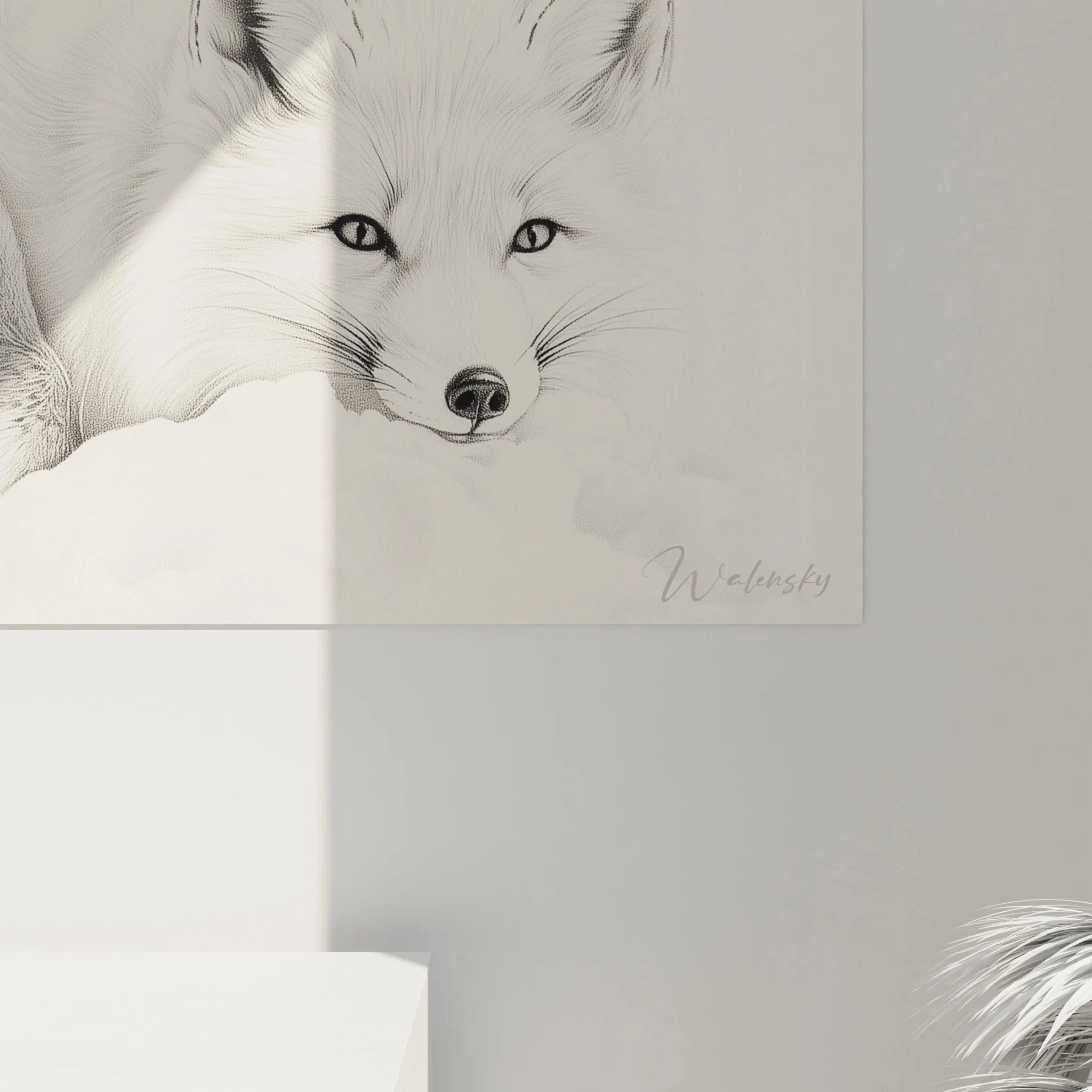Wandbild Fuchs Gesamtansicht, Polarfuchs Kunstdruck in modernem Wohnraum präsentiert
