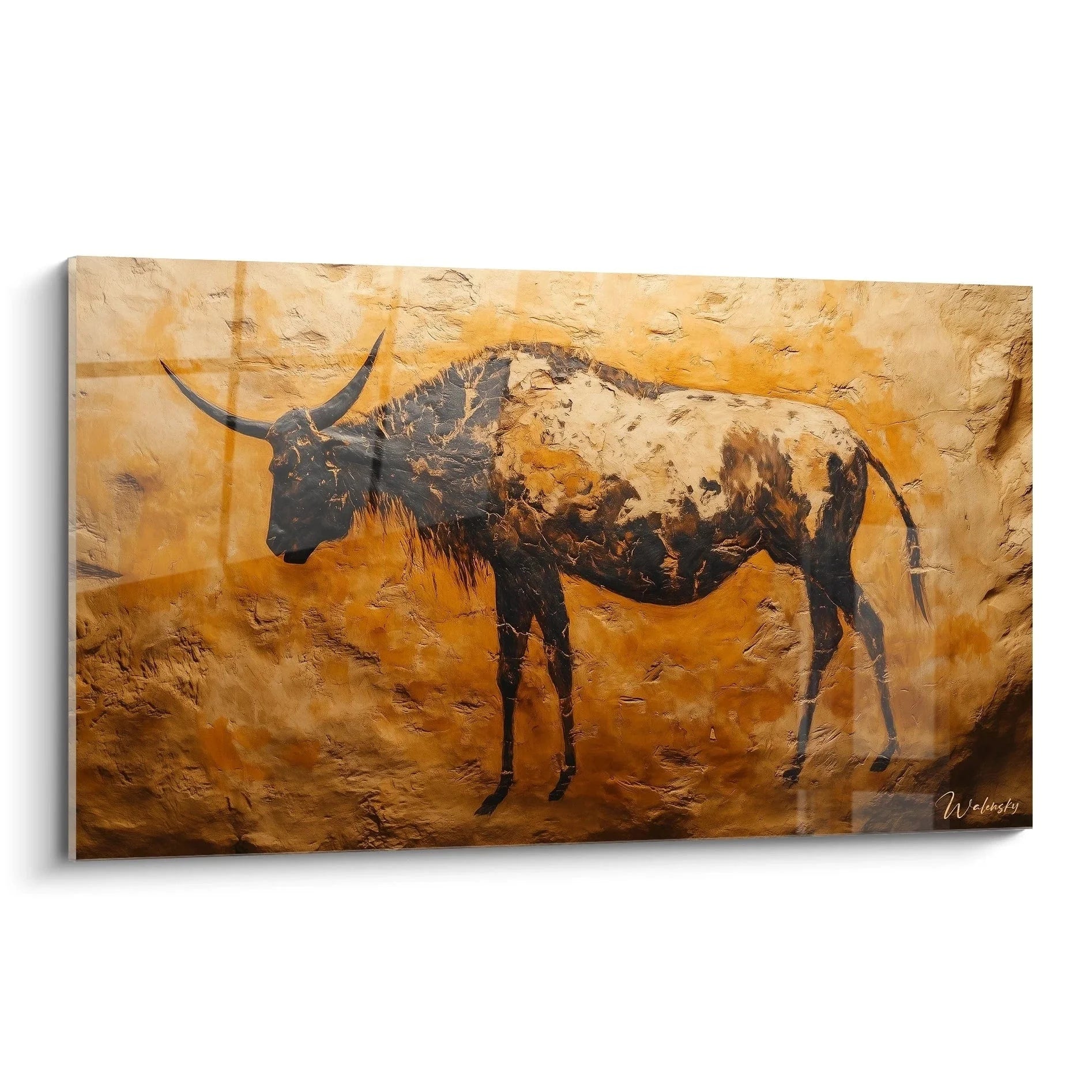 Wandbild Höhlenmalerei Stier in warmen Erdtönen, prähistorische Wildtier Kunst für Wohnzimmer