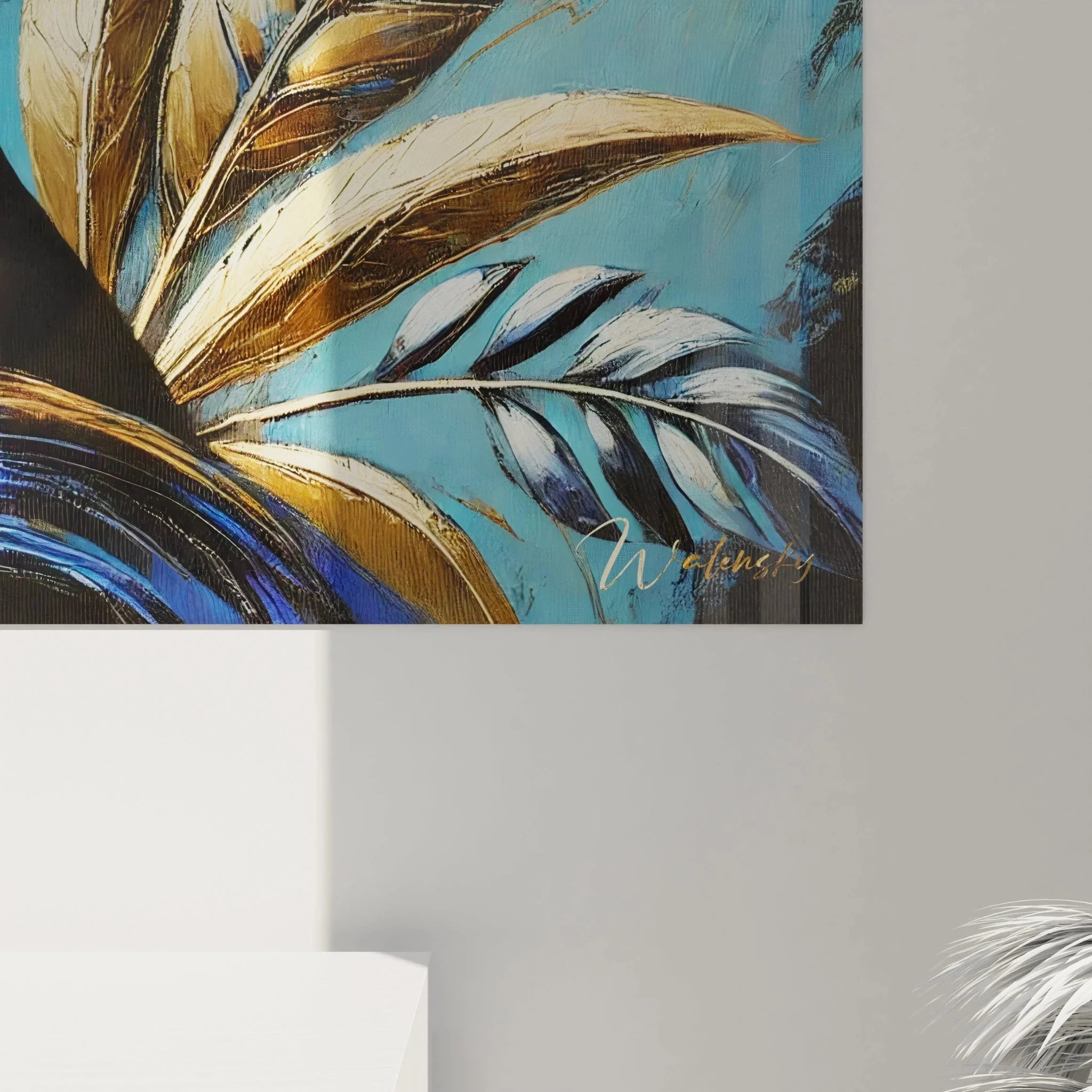 Gesamtansicht Wandbild Papagei mit tropischen Blättern und goldenen Farbakzenten