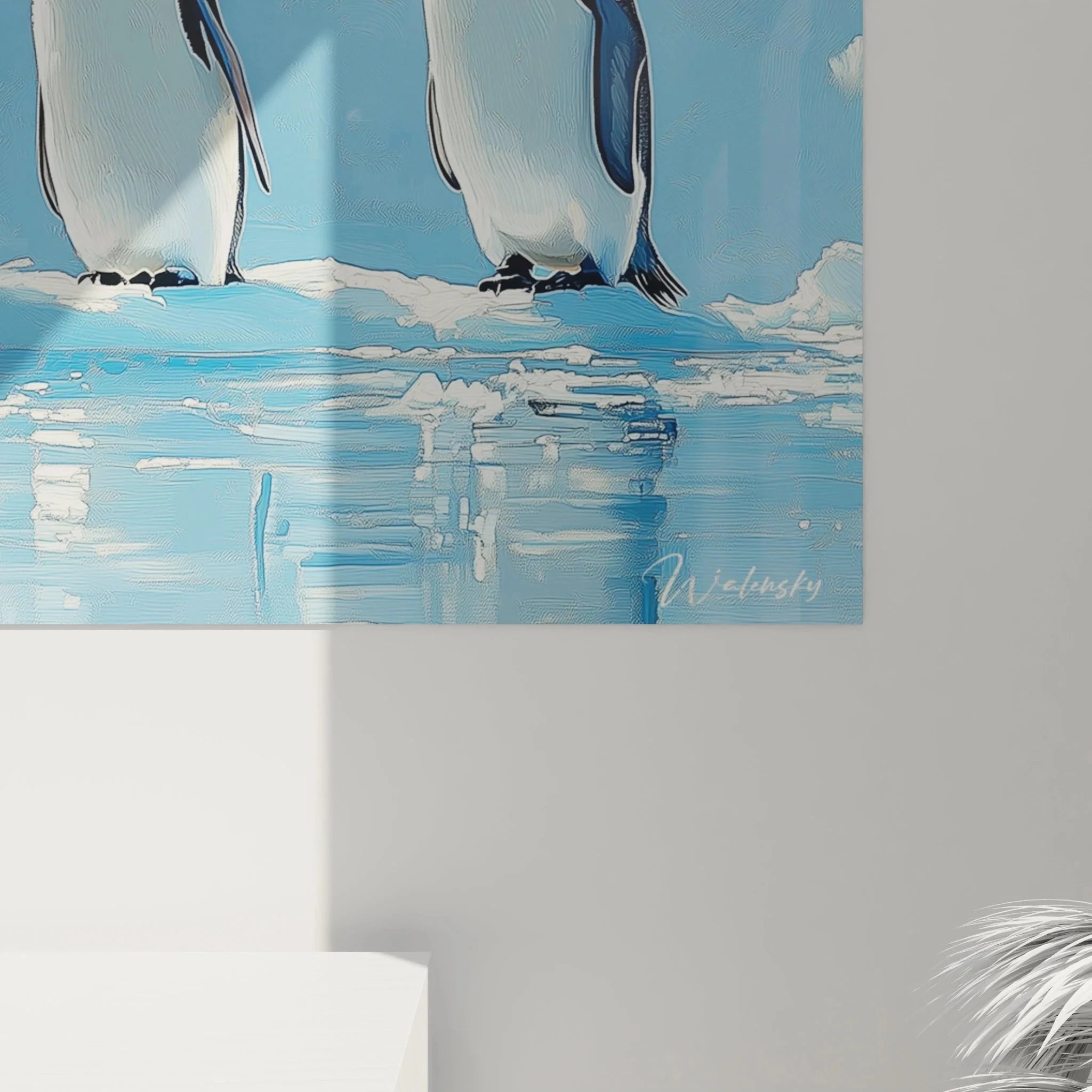 Komplettansicht Wandbild Pinguine Trio auf Eisscholle mit blauem Himmel und Wasserspiegelung - Antarktis Kunst