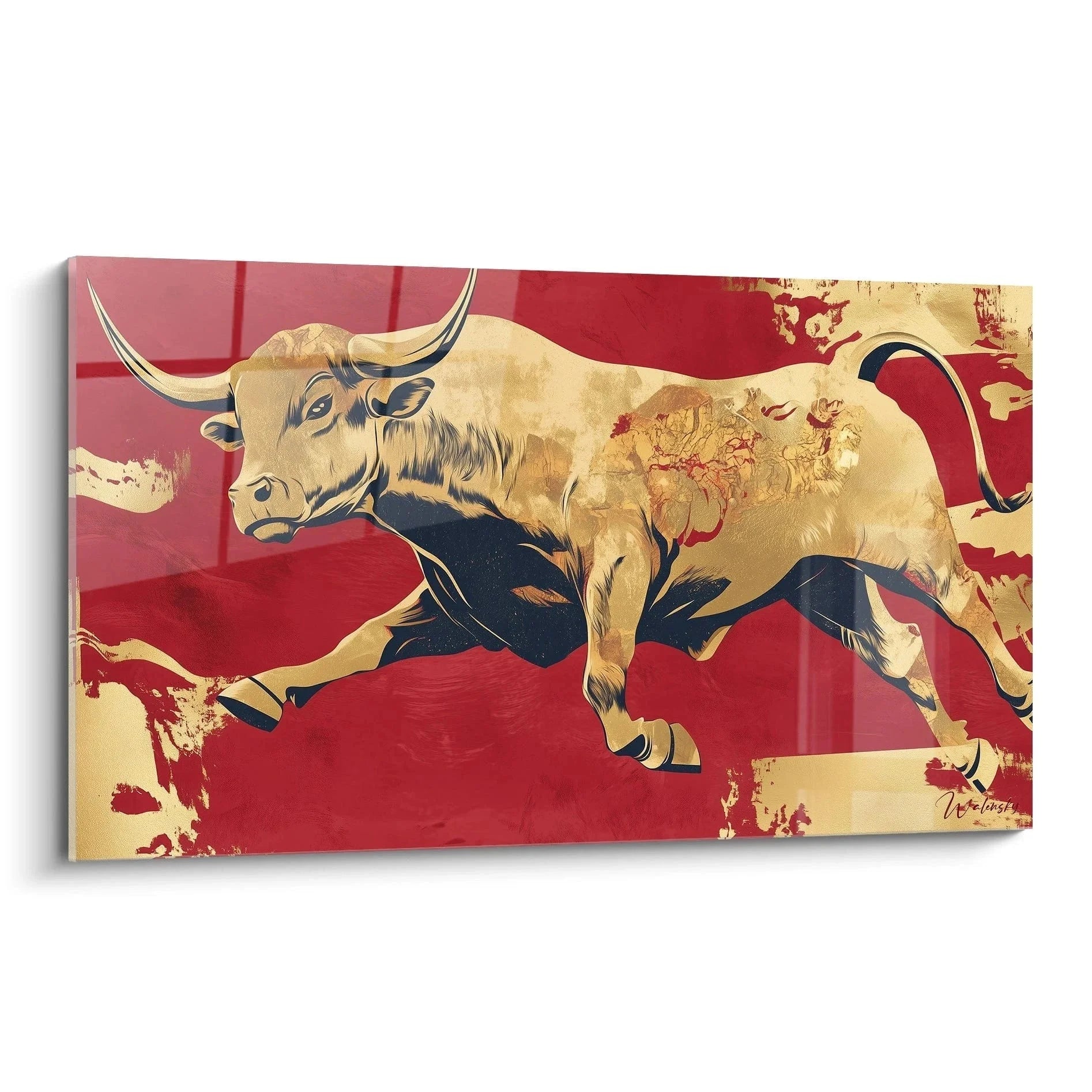 Wandbild Stier in Gold und Rot - Kraftvoller springender Bulle mit geschwungenen Hörnern auf rotem Hintergrund