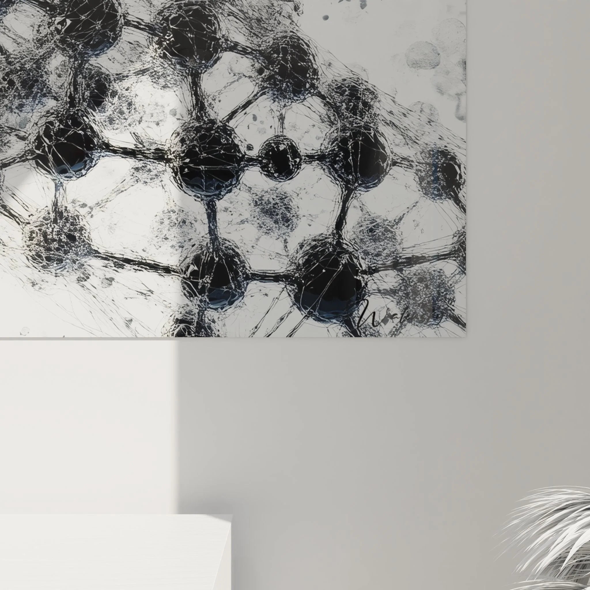 Gesamtansicht wissenschaftliches Wandbild Molekularstruktur in minimalistischer Raumgestaltung