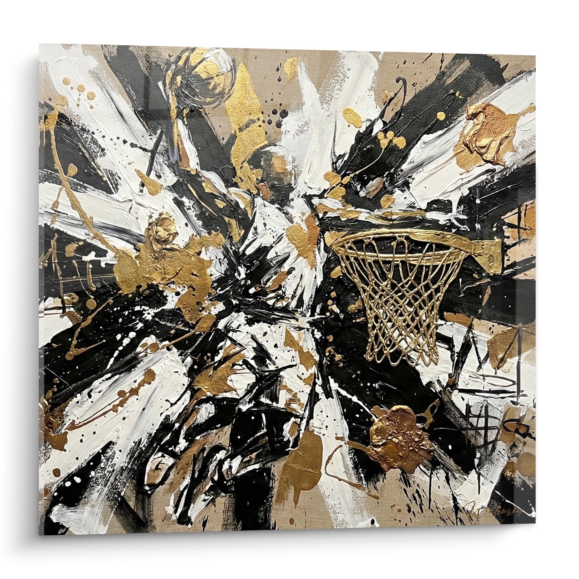 Abstraktes Basketball Wandbild mit Korb-Motiv in Gold Schwarz Weiß, dynamische Pinselstriche