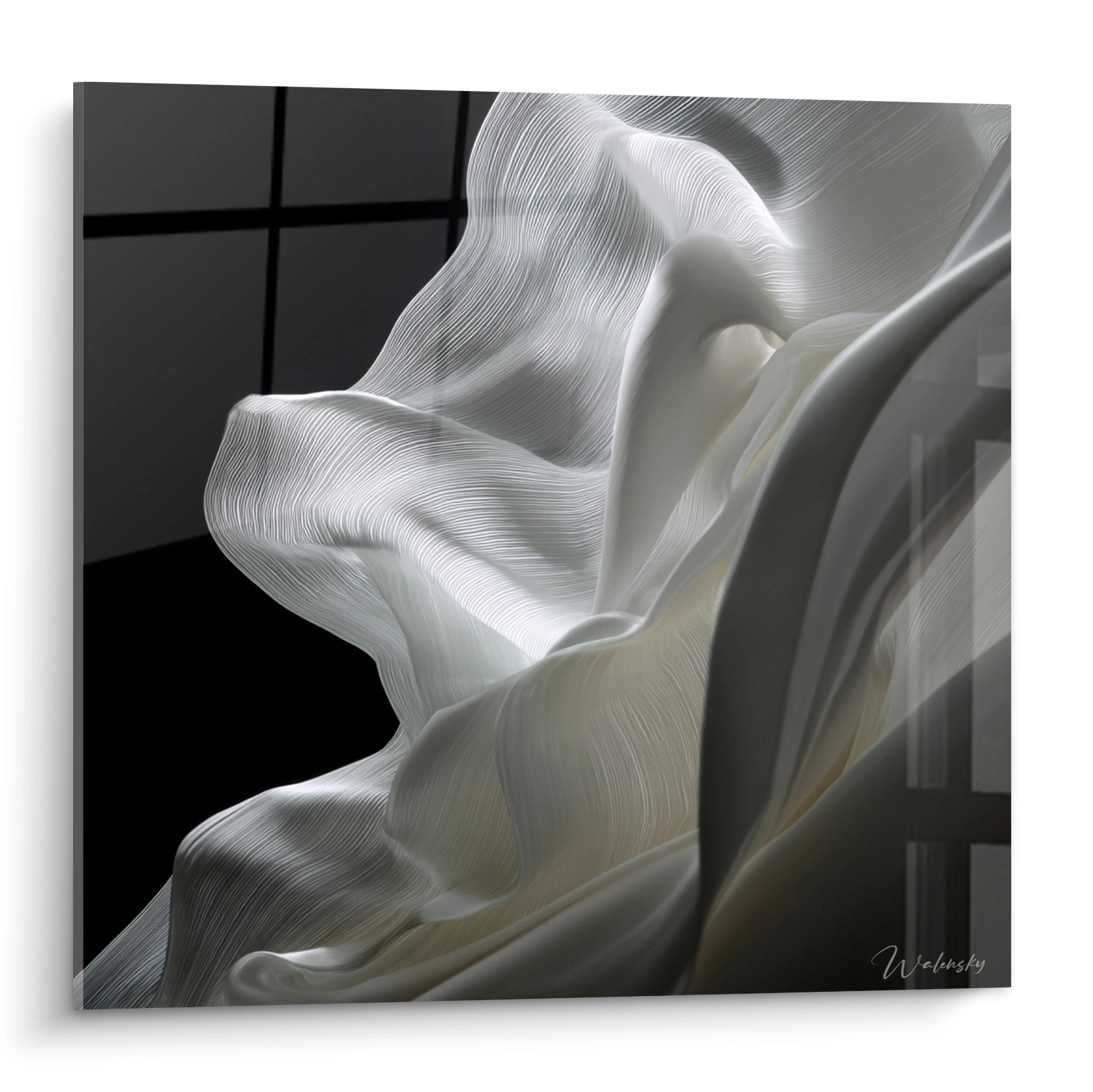 Abstraktes Wandbild mit eleganten weißen Stofffalten in künstlerischer Schwarz-Weiß-Darstellung