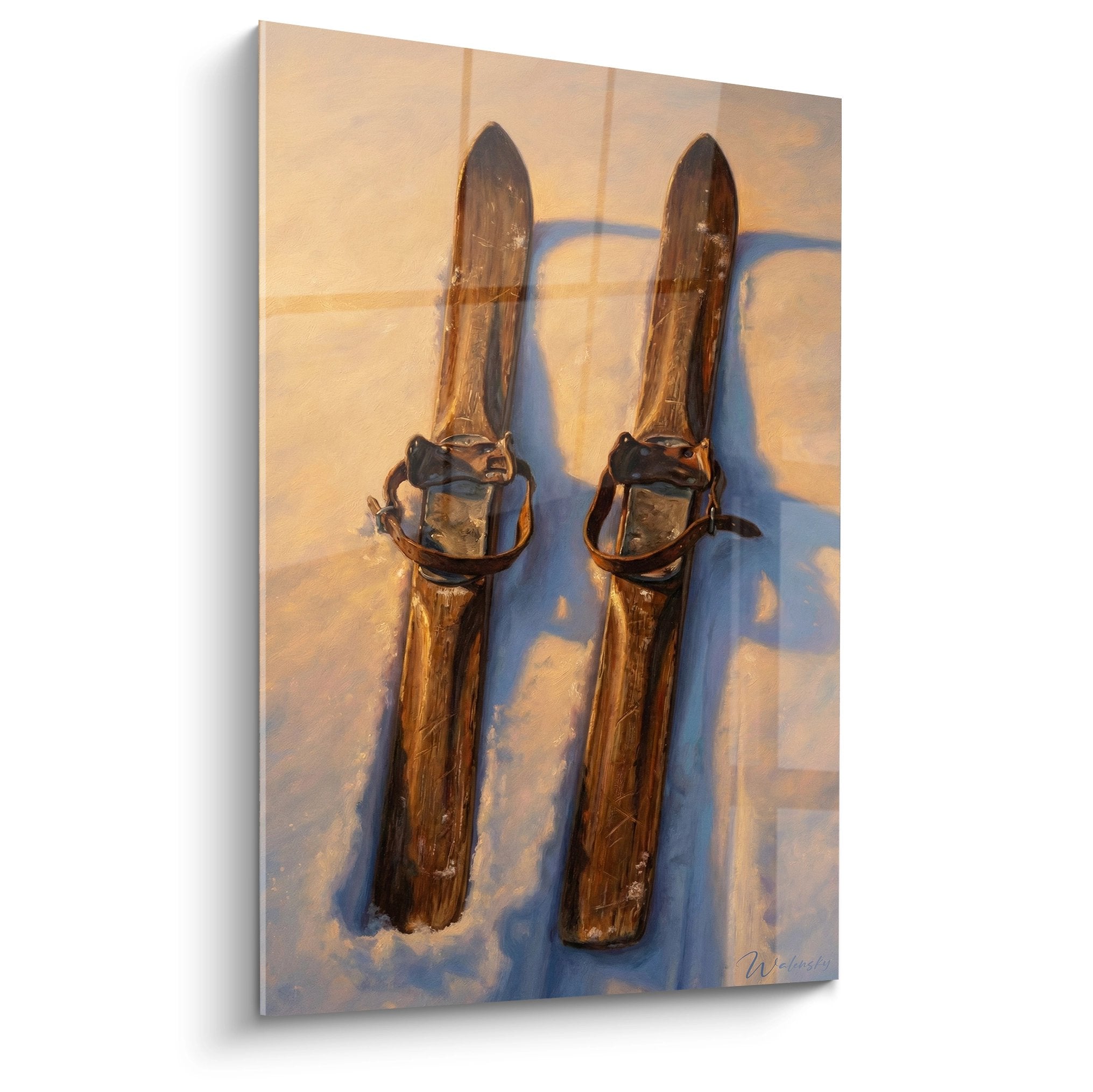 Vintage Holzski im Schnee Wandbild für alpine Dekoration und Ski-Liebhaber