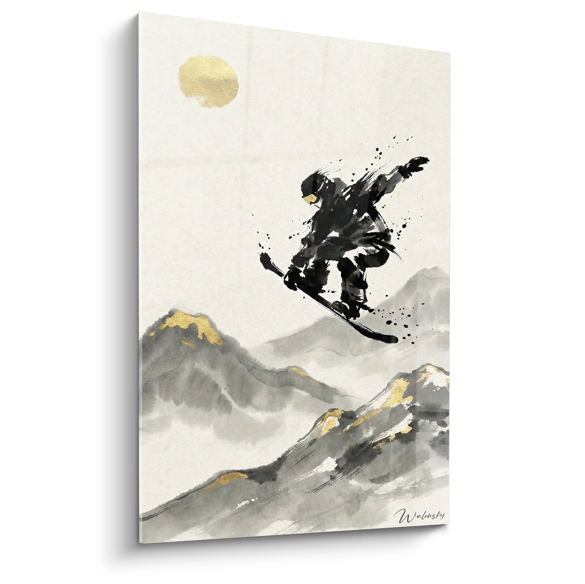 Wandbild Snowboarder im Sprung über schneebedeckte Berge mit goldener Sonne, asiatische Tuschemalerei Stil