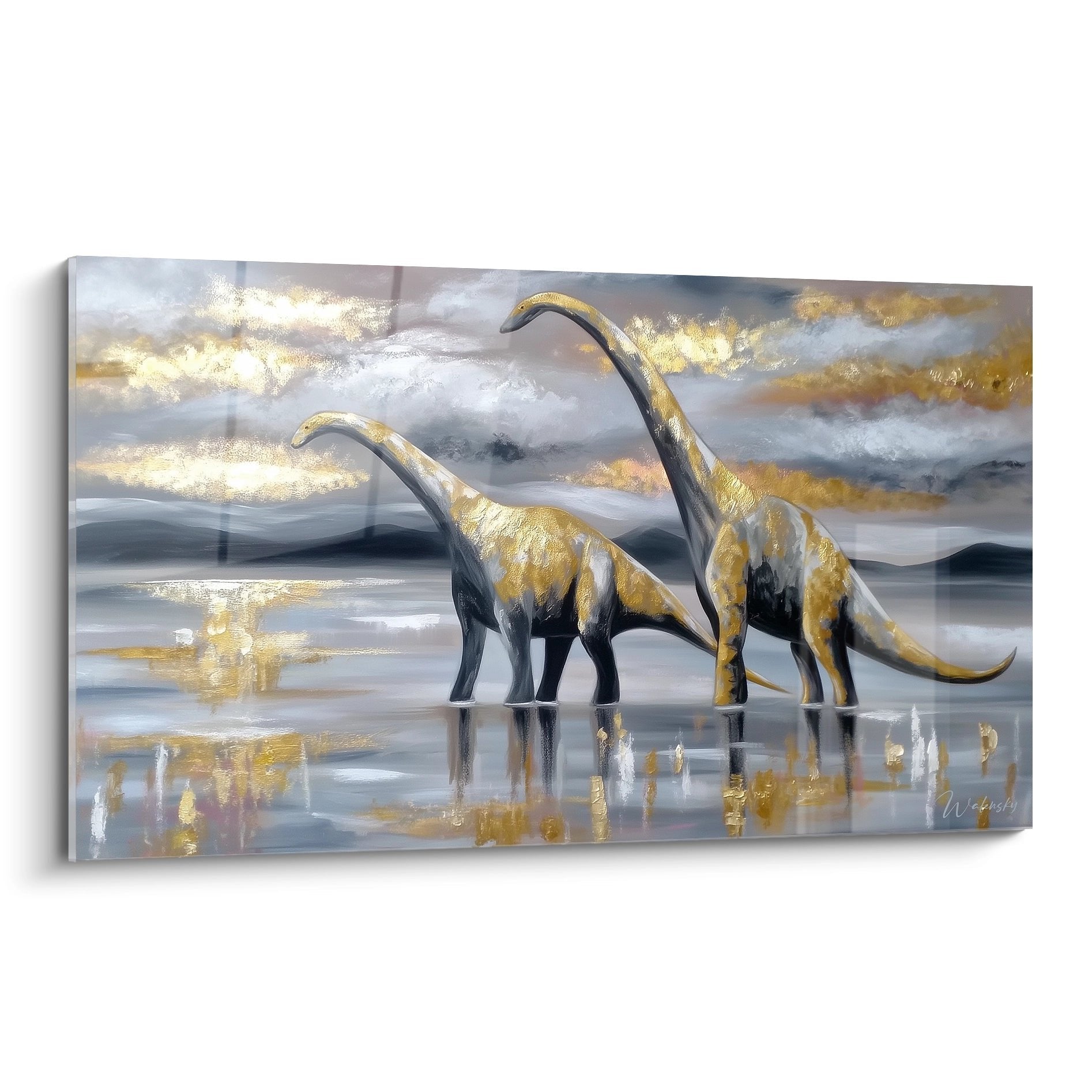 Wandbild mit zwei Brontosaurus am Seeufer mit goldenen Wolken und Spiegelungen im Wasser