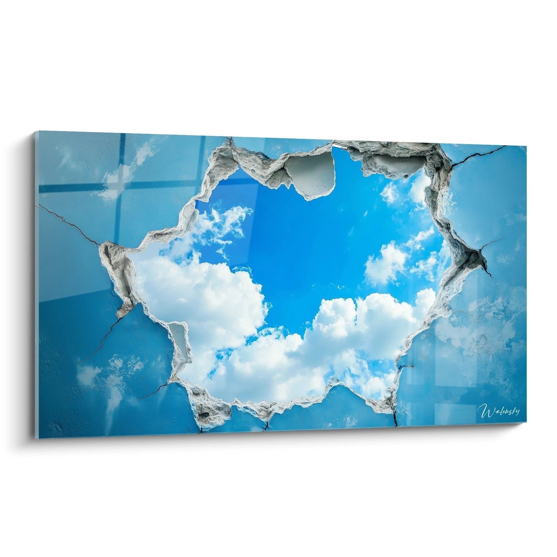 Wandbild mit optischer Täuschung zeigt Himmel durch zerbrochene Decke mit weißen Wolken und blauem Himmel