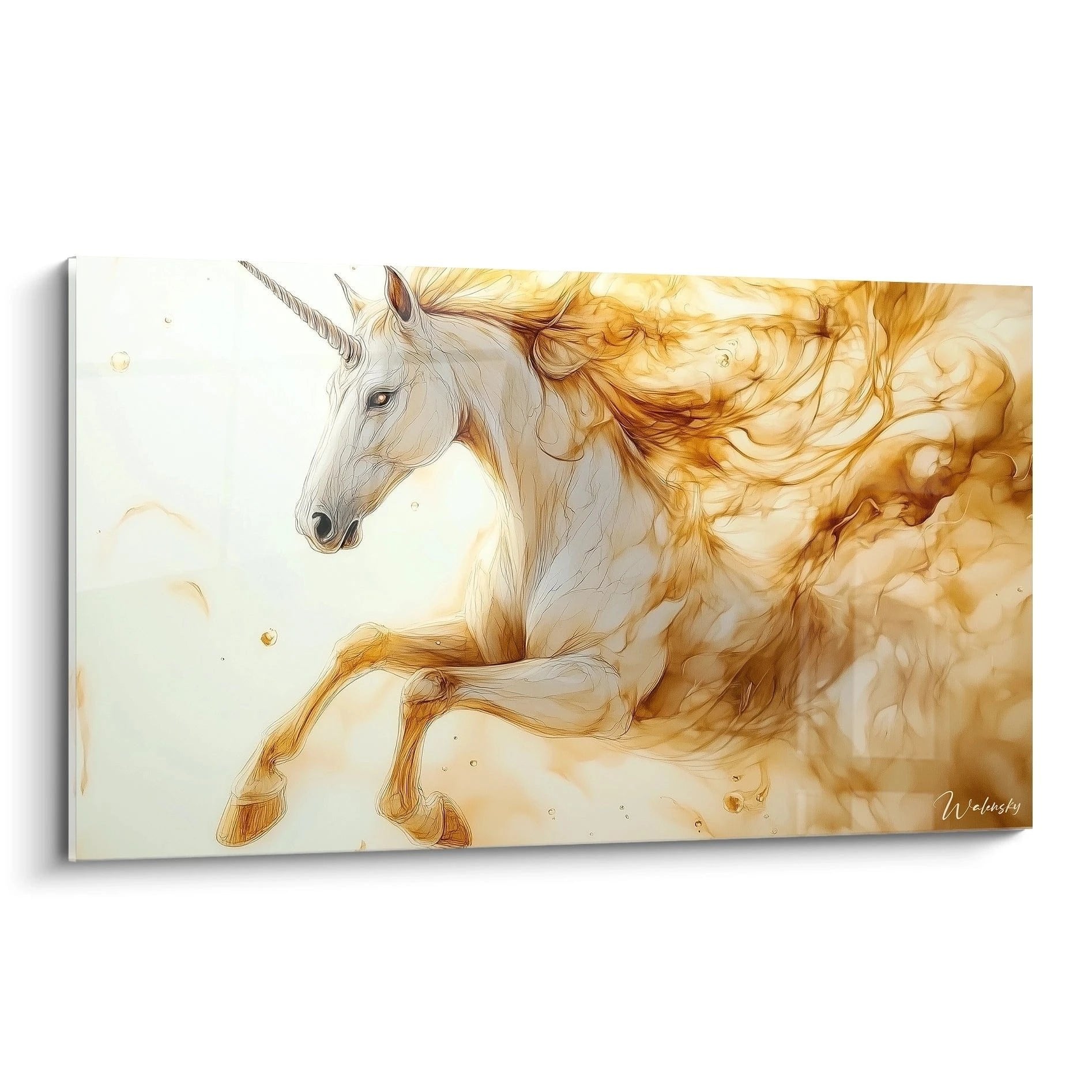 Wandbild mit elegantem weißem Einhorn in goldenen Rauchschwaden, mystische Fantasy-Kunst für die Wanddekoration