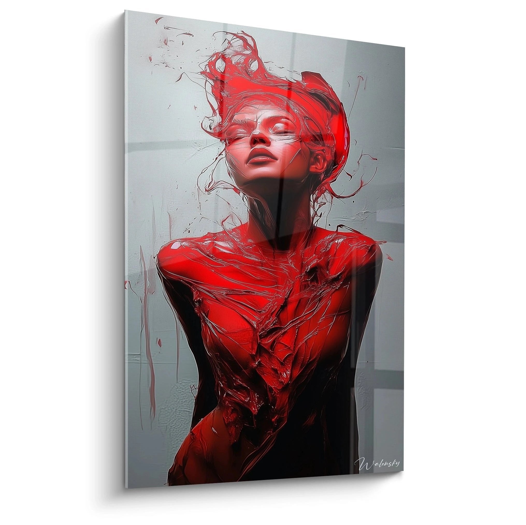 Sinnliches Wandbild einer Frau umhüllt von roten abstrakten Farbströmen auf grauem Hintergrund