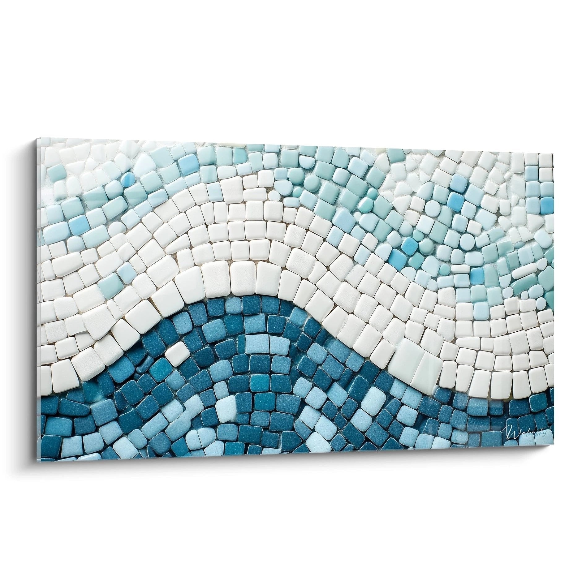 Abstraktes Wandbild mit blauen und weißen Mosaiksteinen in wellenförmiger Anordnung - Edition Mosaik