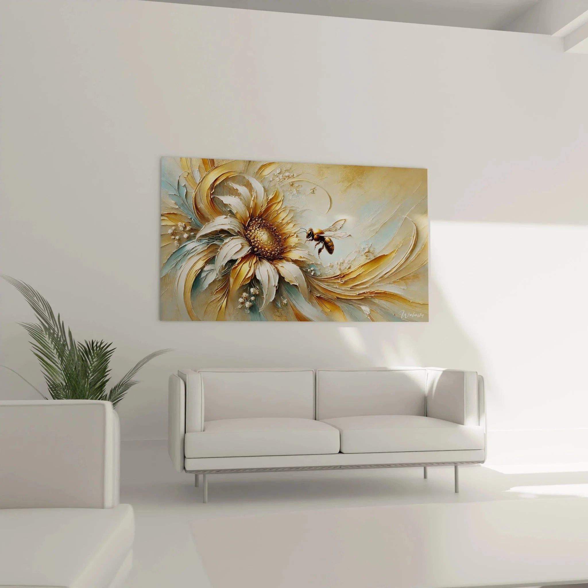 Detailansicht Wandbild Biene - hochwertige Leinwandstruktur mit goldenen Blütenpetalen und realistischer Bienendar