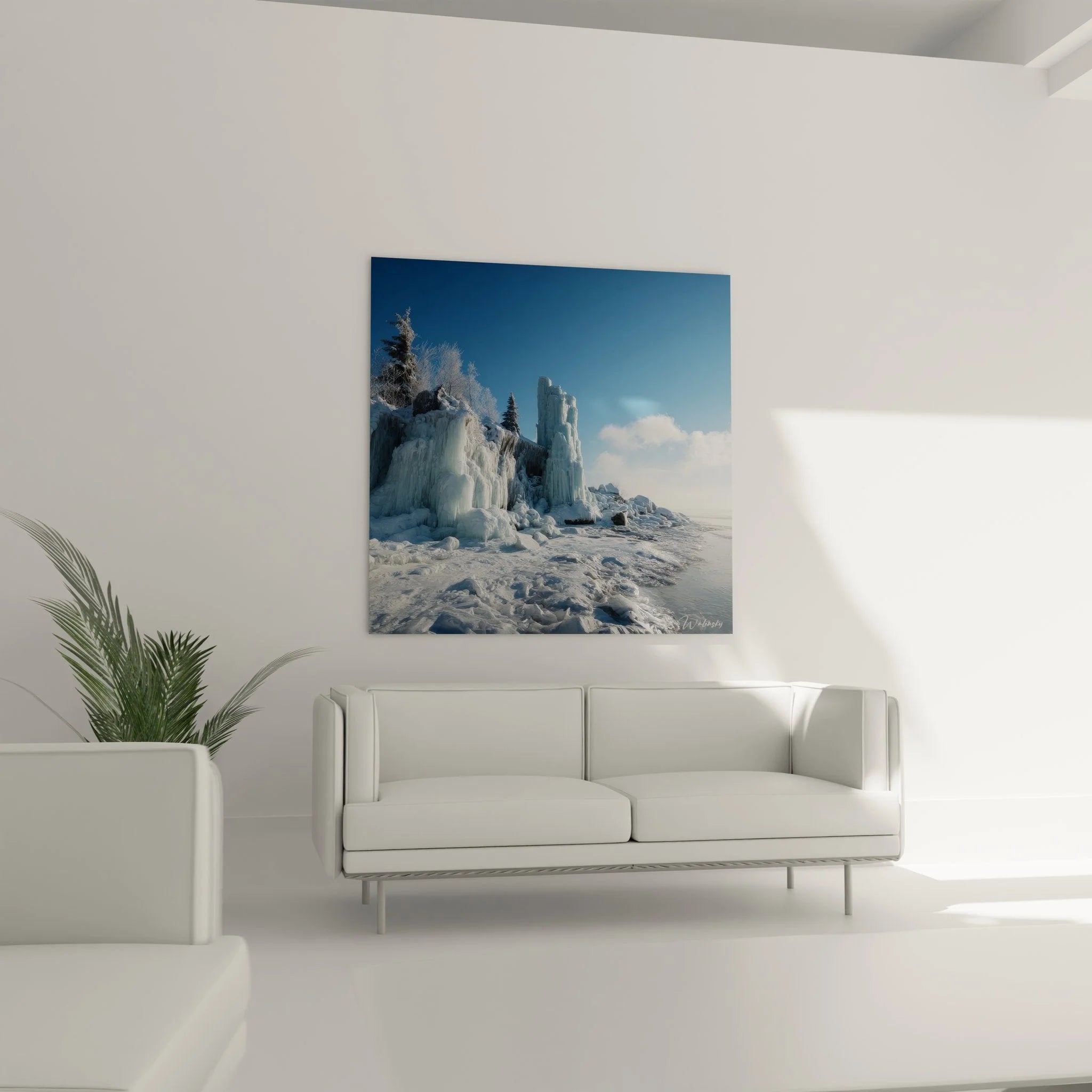 Detailansicht der kristallklaren Eisstrukturen und gefrorenen Wasserfälle im Wandbild Wintermotiv