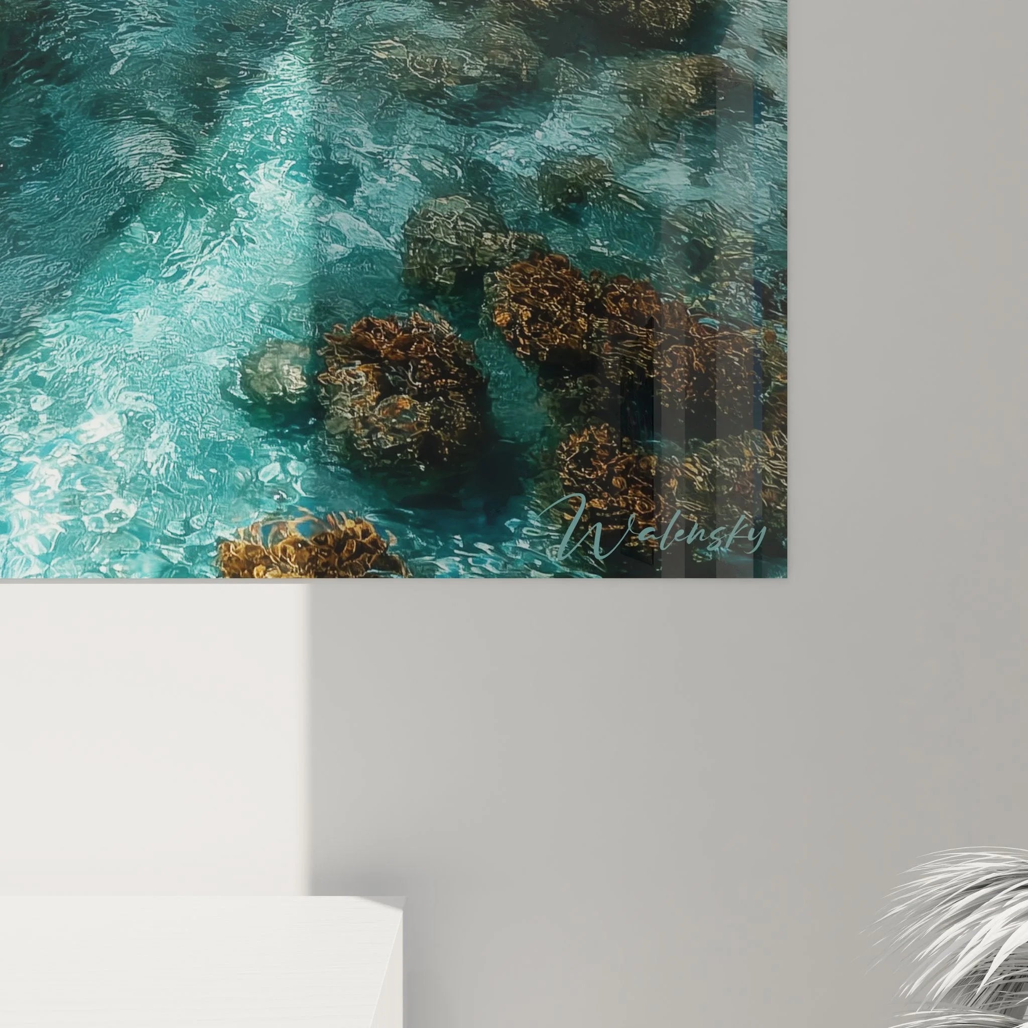 Gesamtansicht Tropenstrand Wandbild - paradiesische Seychellen Bucht mit Korallen und Kokospalmen