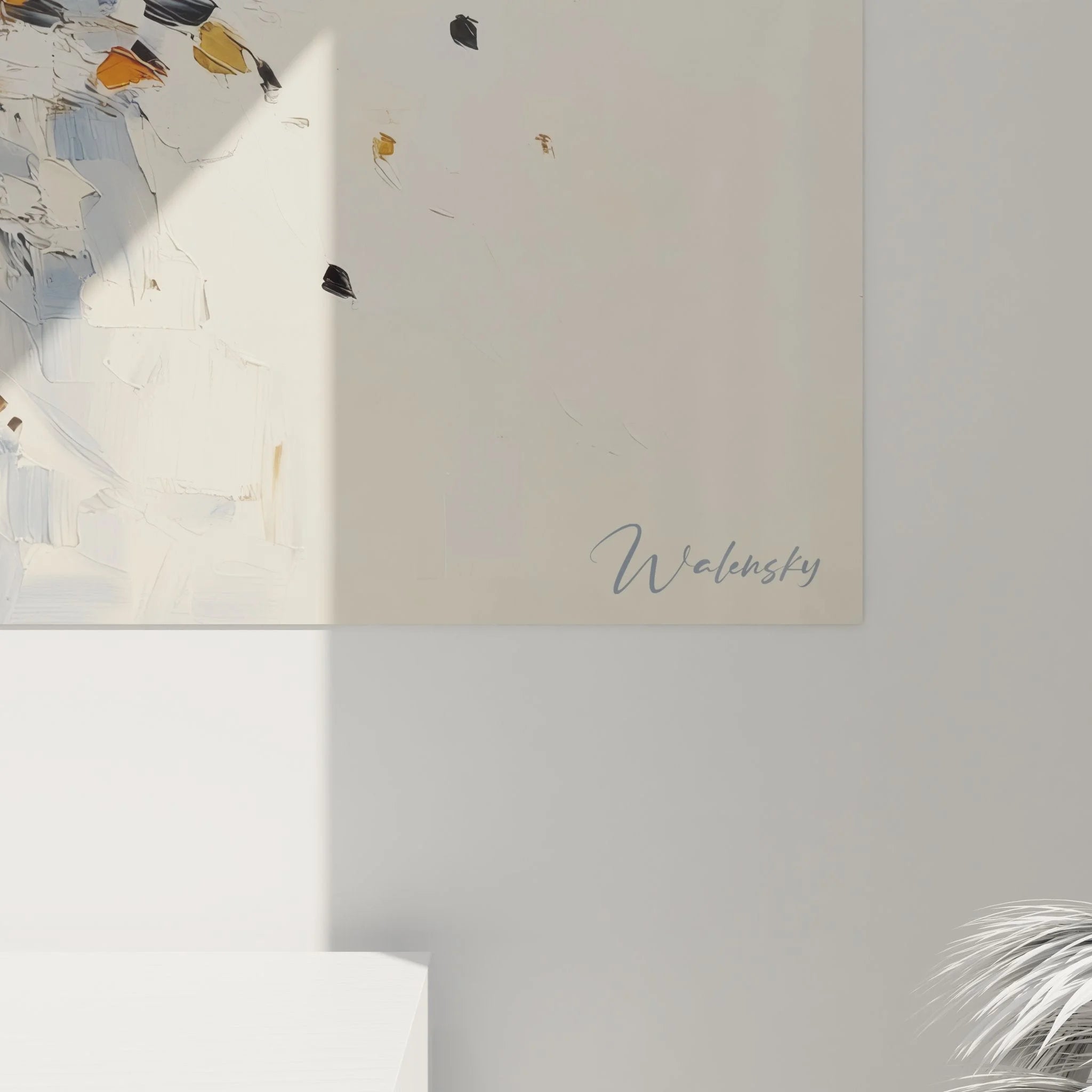 Gesamtansicht des dynamischen Wandbildes mit abstrakter Explosion in warmen Farbtönen