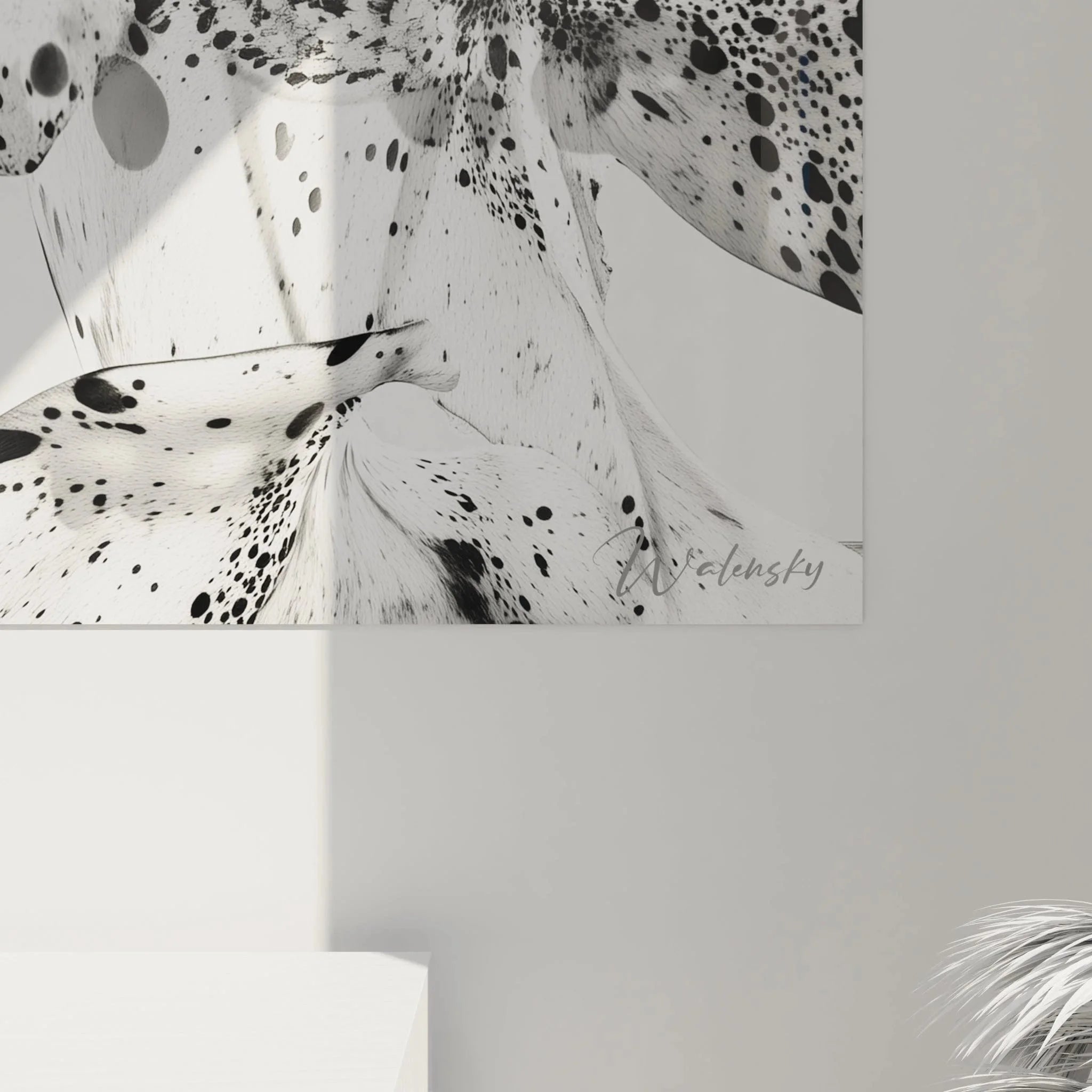 Gesamtansicht Wandbild Lilien schwarz-weiß, XXL Wanddeko mit getupften Blütenmotiven