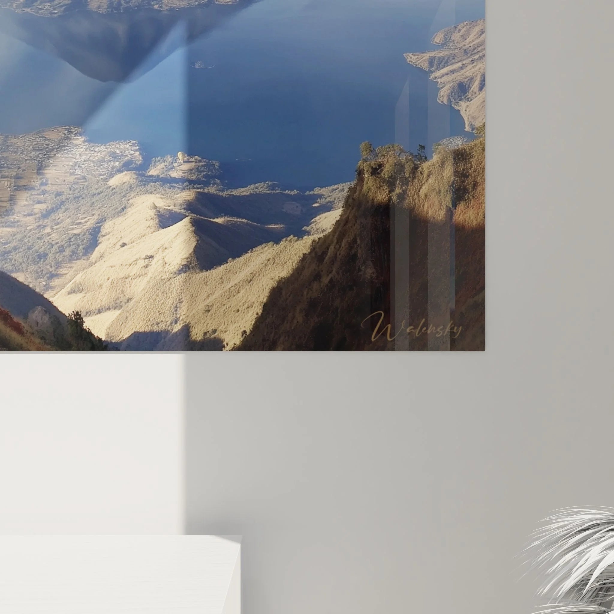 Gesamtansicht Wandbild Vulkansee Panorama mit dramatischer Berglandschaft Guatemala