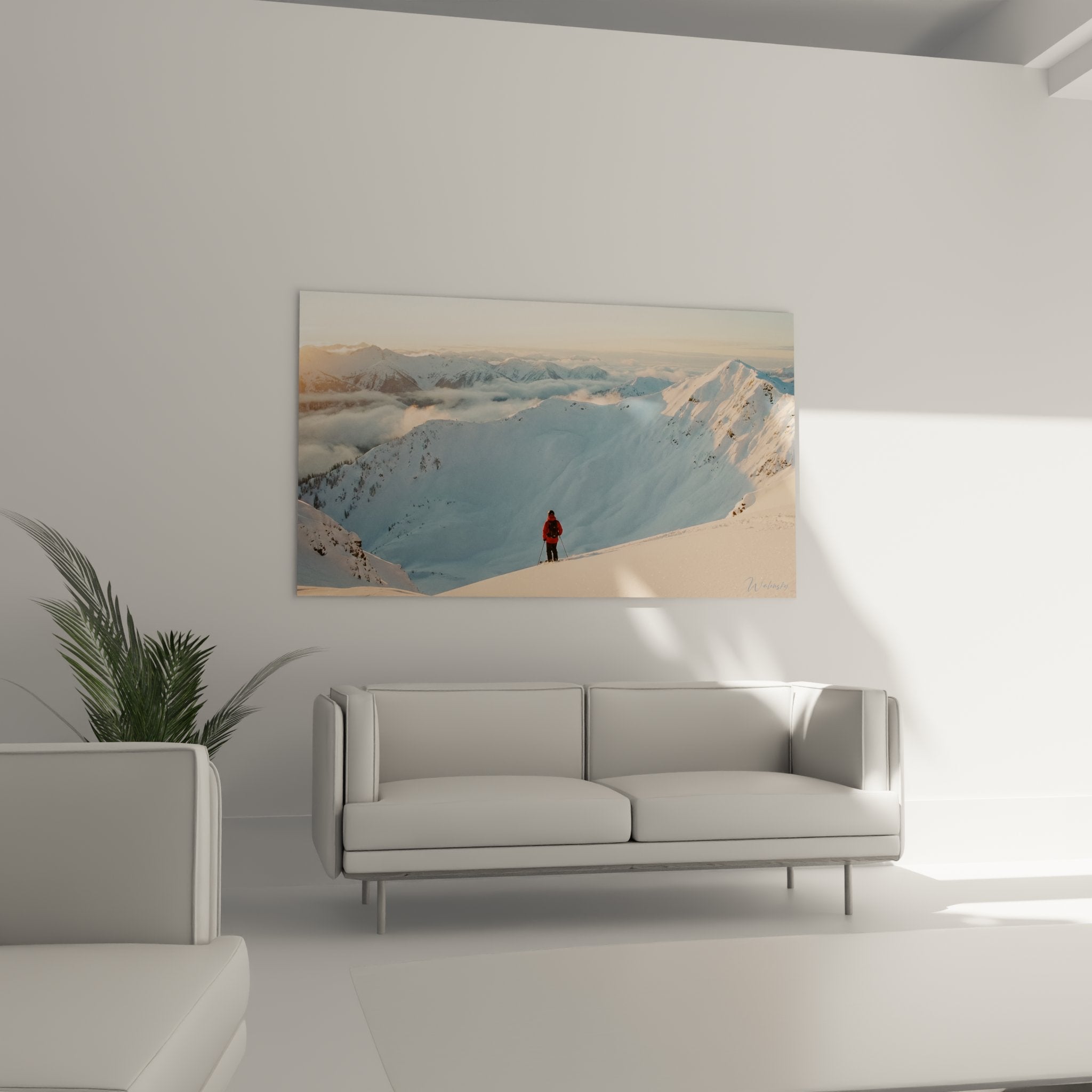 Nahaufnahme Details Wandbild Skifahrer mit Skistöcken vor majestätischer Bergkulisse im Abendlicht