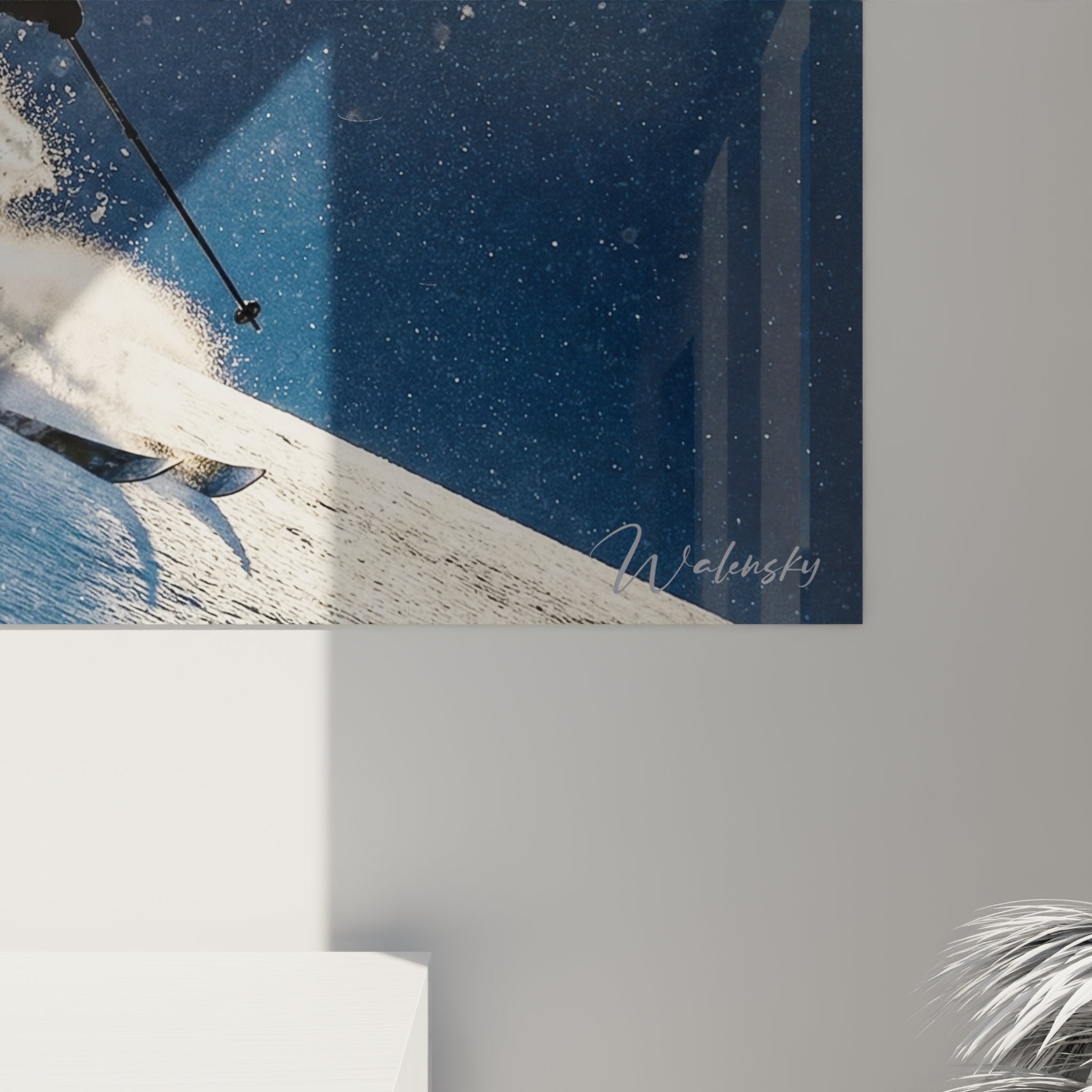 Gesamtansicht des Wandbildes Skifahrer in Schneewolke in stilvollem Wohnambiente