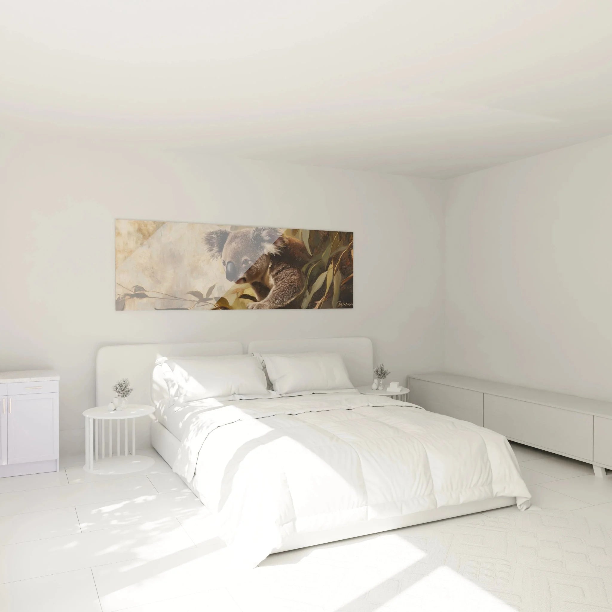 Koala Wandbild in modernem Schlafzimmer - Naturmotiv Dekoration mit Eukalyptus Design
