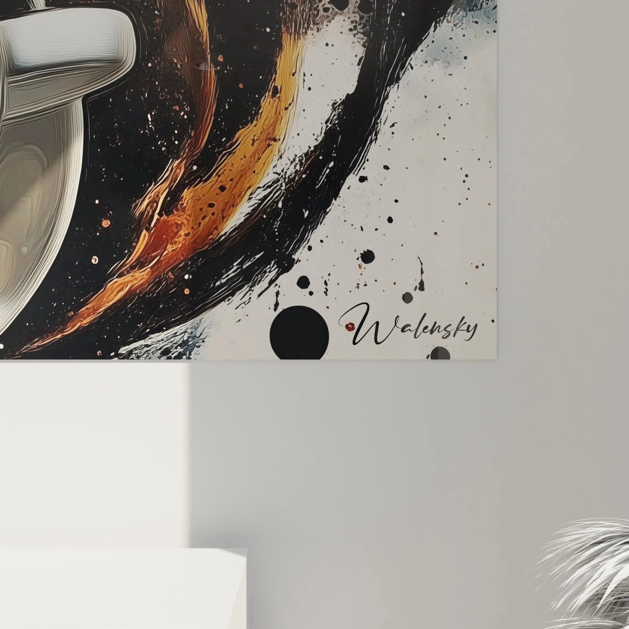 Moderne Kaffeekunst Wandbild Gesamtansicht mit eleganter weißer Tasse und expressiven braunen Farbverläufen
